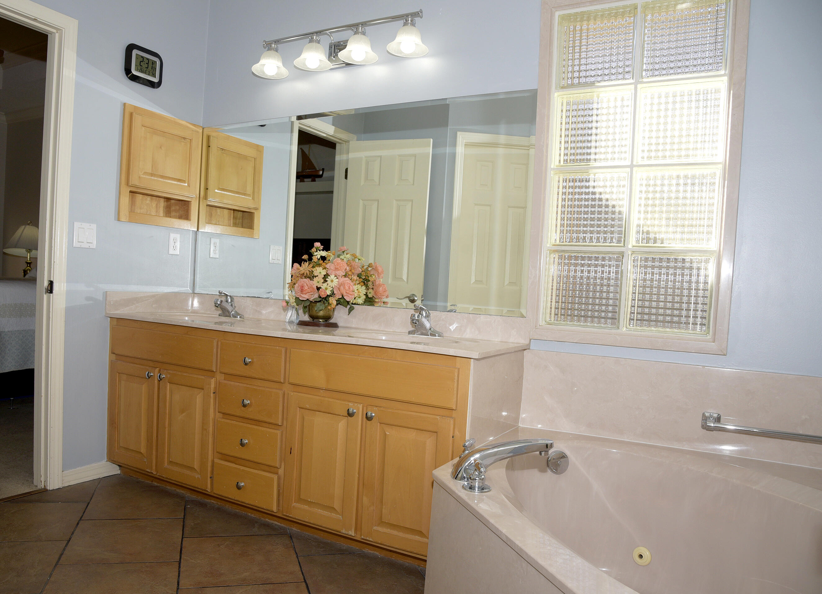 DANA POINTE - Residential