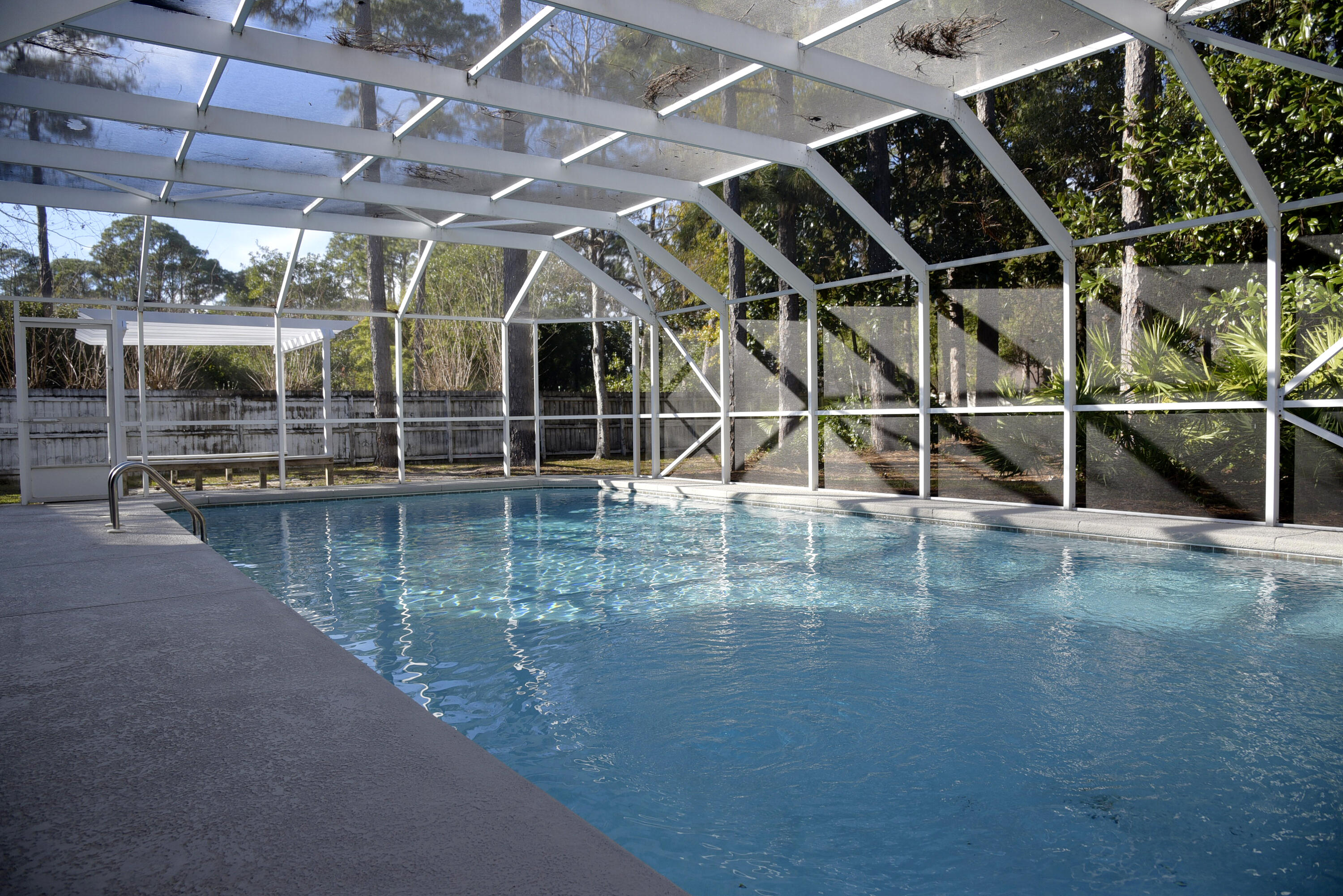 DANA POINTE - Residential