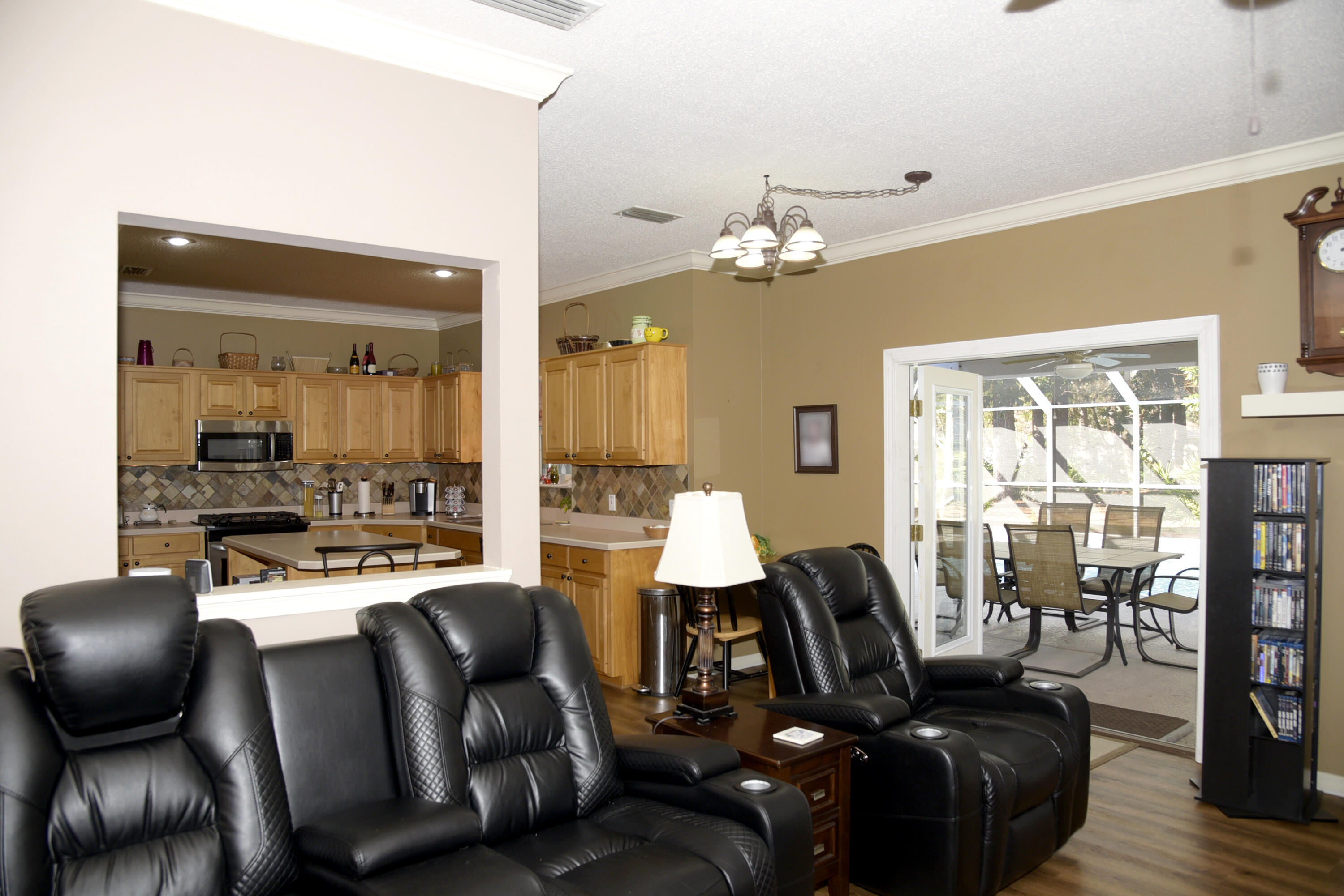 DANA POINTE - Residential