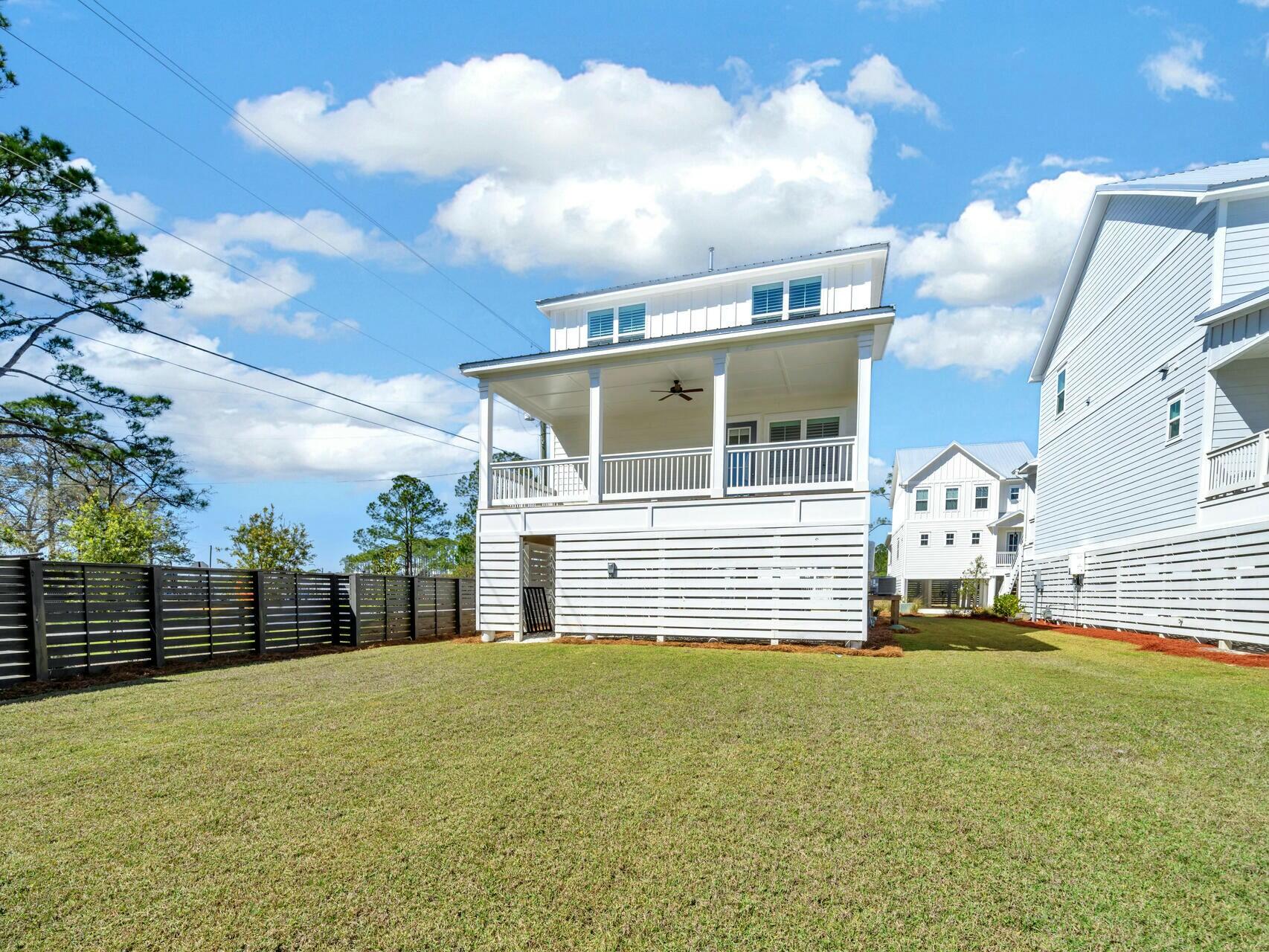 CESSNA VILLAGE - Residential