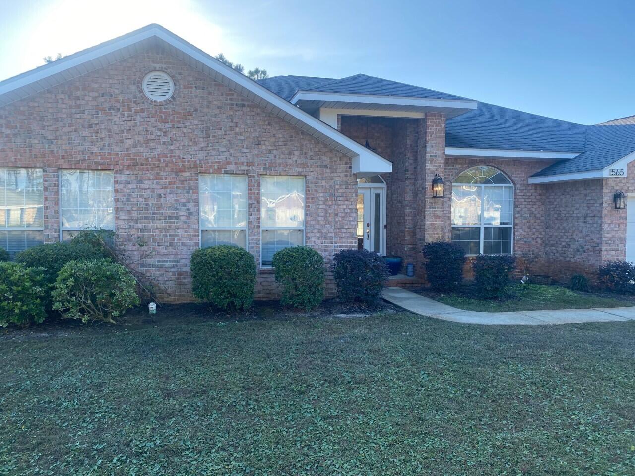 DRIFTWOOD ESTATES - Residential Lease