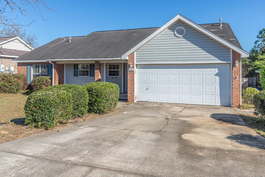 Beautiful 3-bedroom 2 bath split floor plan located in the south Crestview subdivision of Sugar Creek! Brand new carpet in the bedrooms and LVP hardwood floors. Large kitchen includes a center island with extra cabinet storage. Master suite includes a large walk-in closet & double vanity sink. Spacious Florida room that leads to the large backyard with privacy fence.