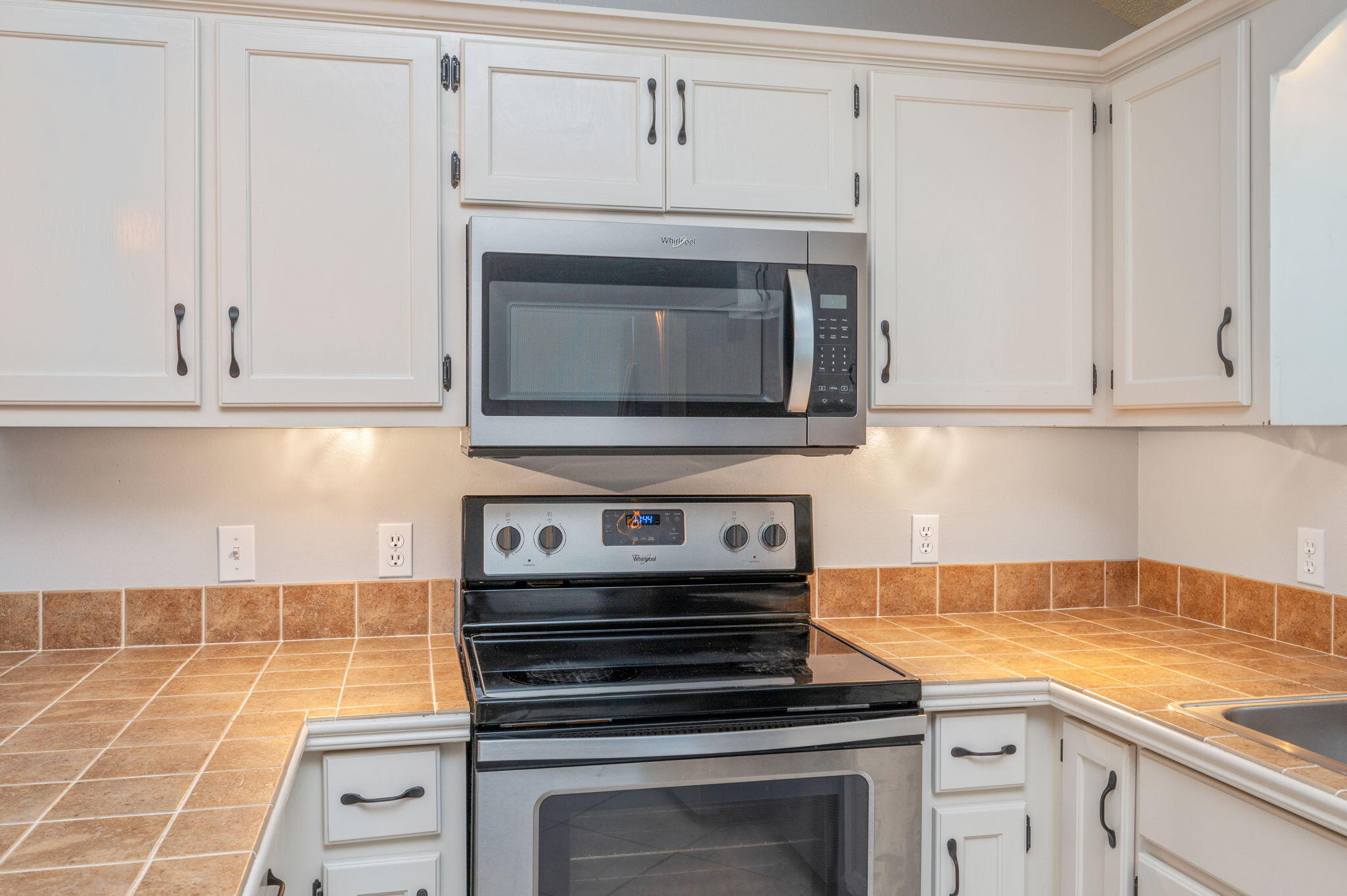 HOLLEY BY THE SEA - Residential Lease