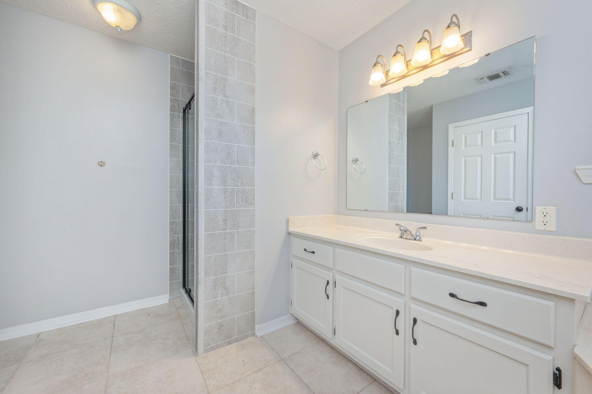 HOLLEY BY THE SEA - Residential Lease