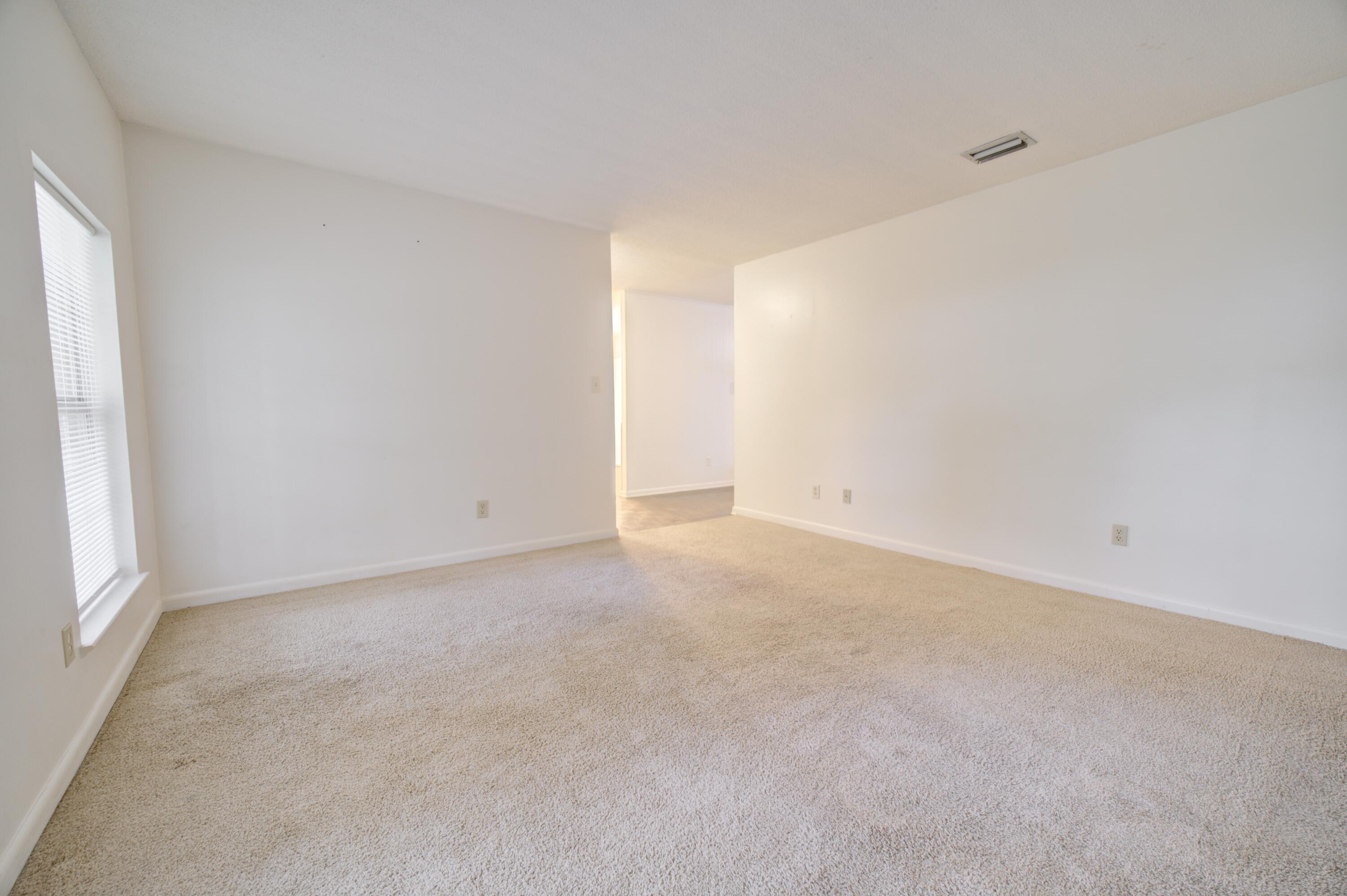 LAKE SHARON ESTATES - Residential