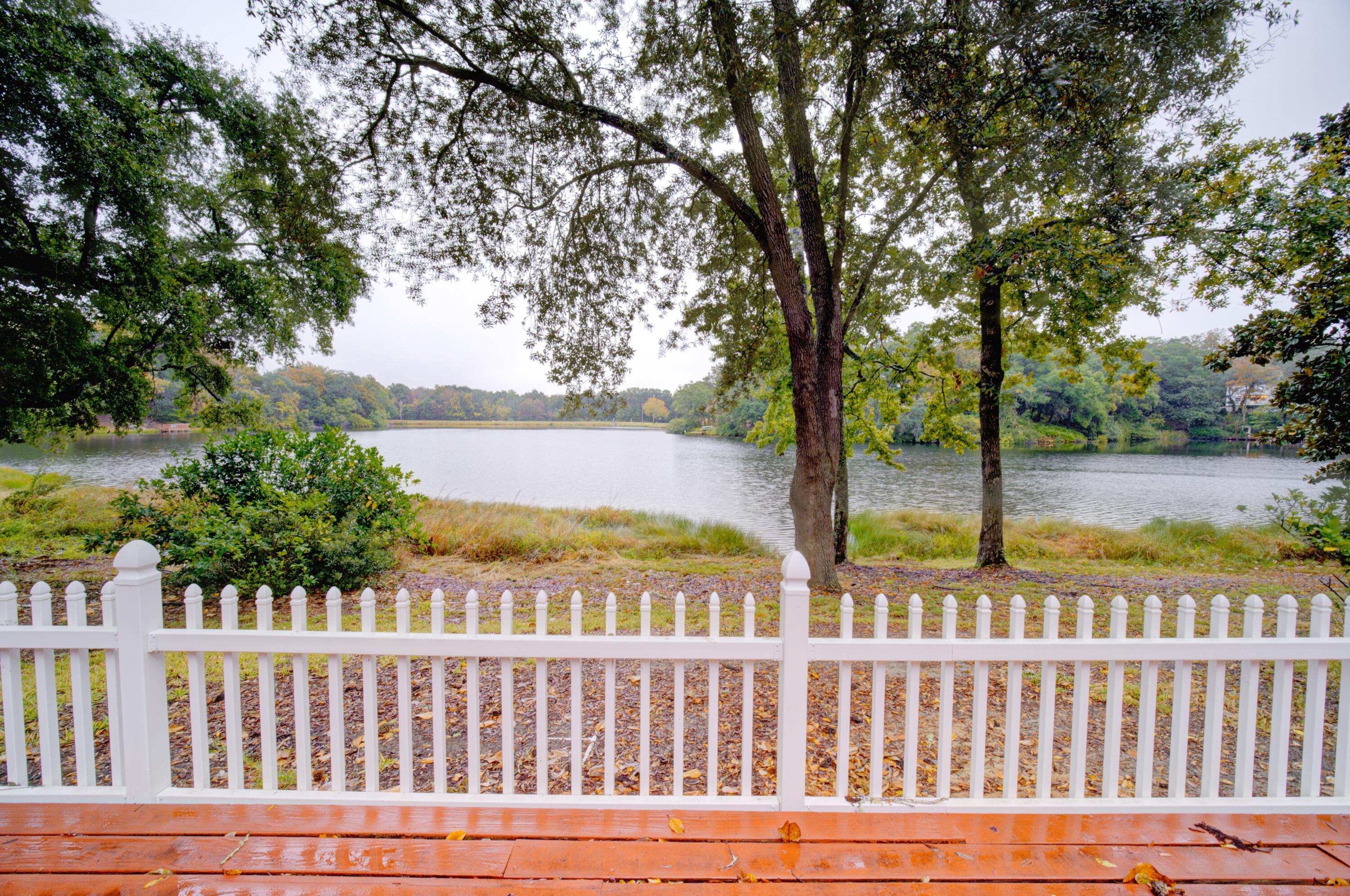 LAKE SHARON ESTATES - Residential