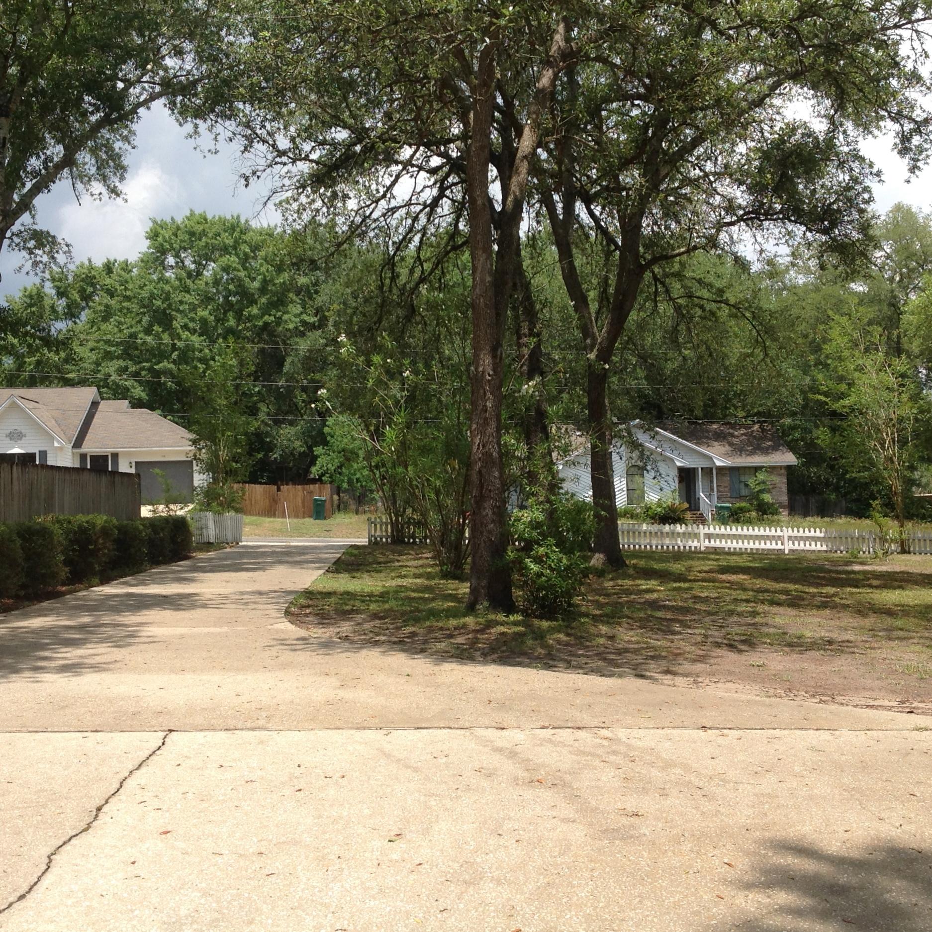 COUNTRYVIEW OAKS - Residential