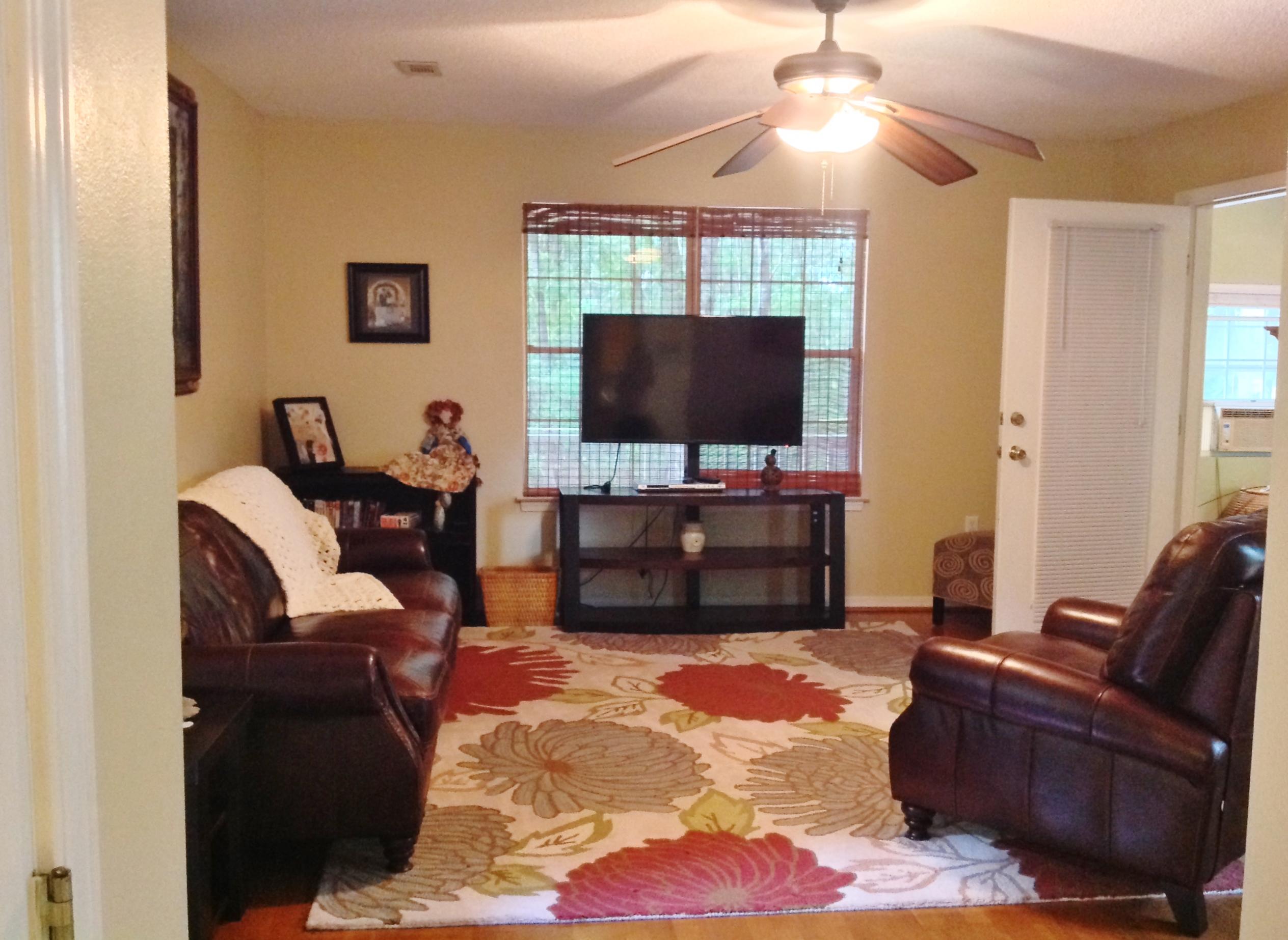 COUNTRYVIEW OAKS - Residential