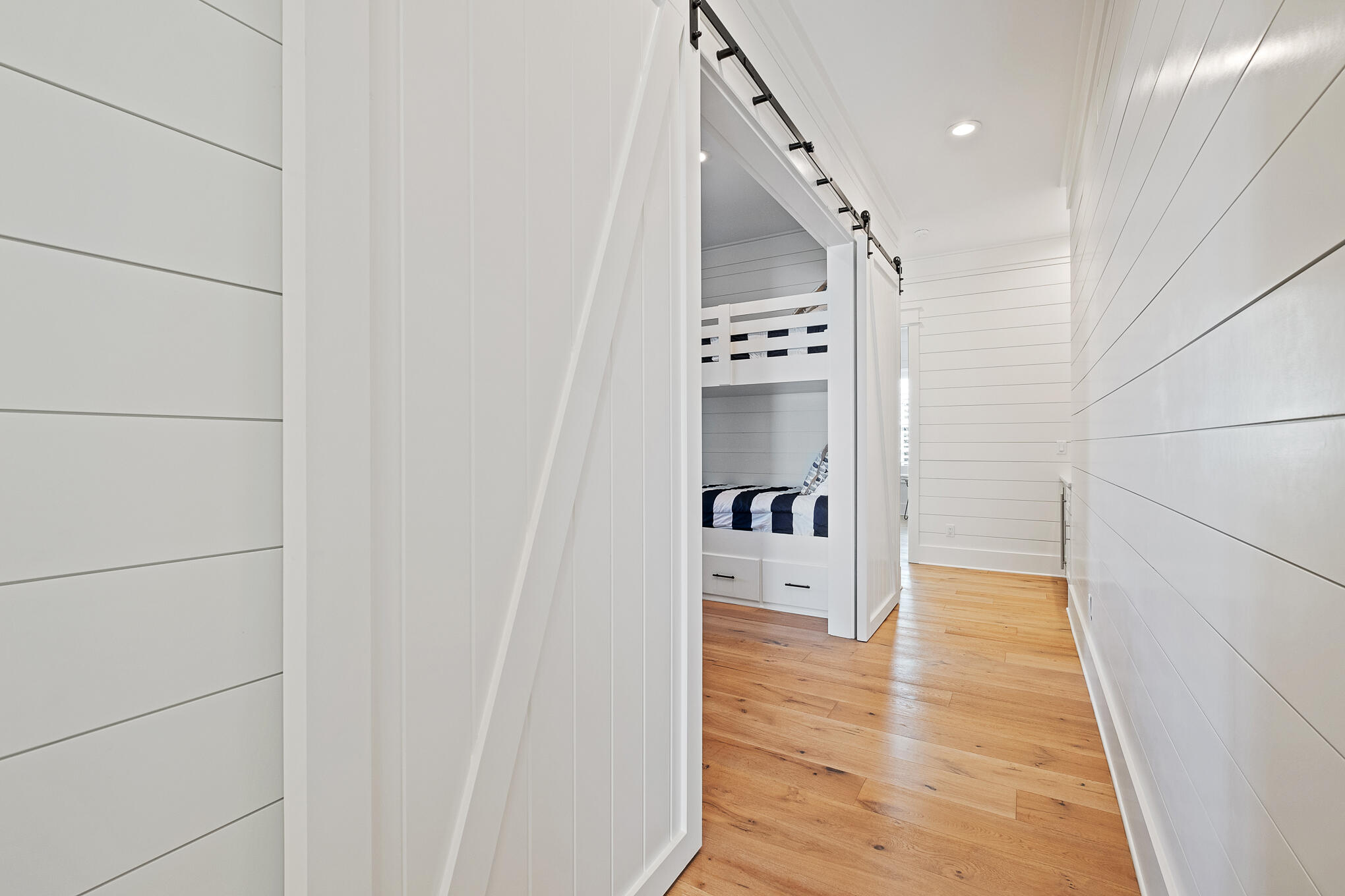 BLUE MOUNTAIN BEACH - Residential