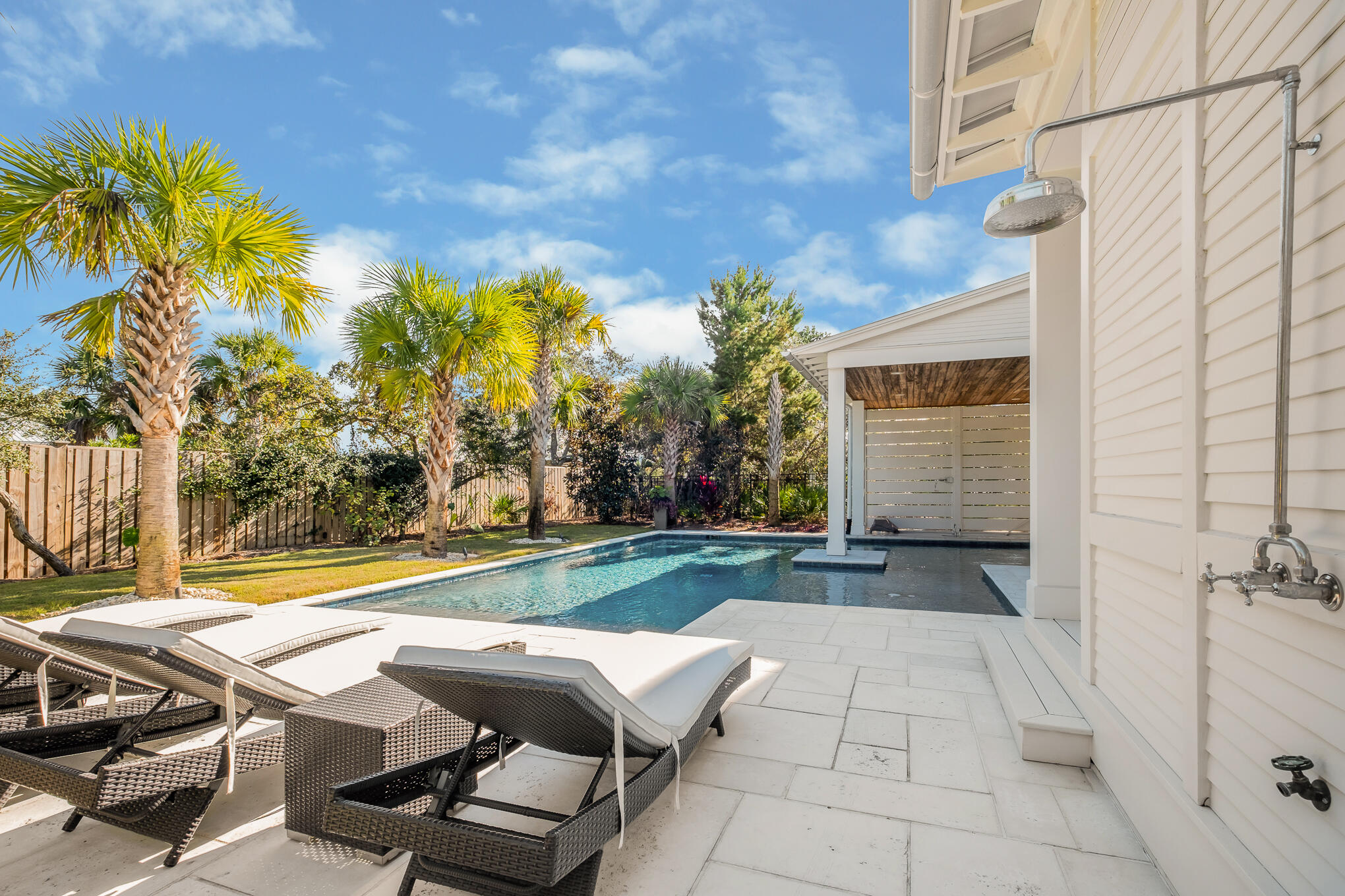 BLUE MOUNTAIN BEACH - Residential