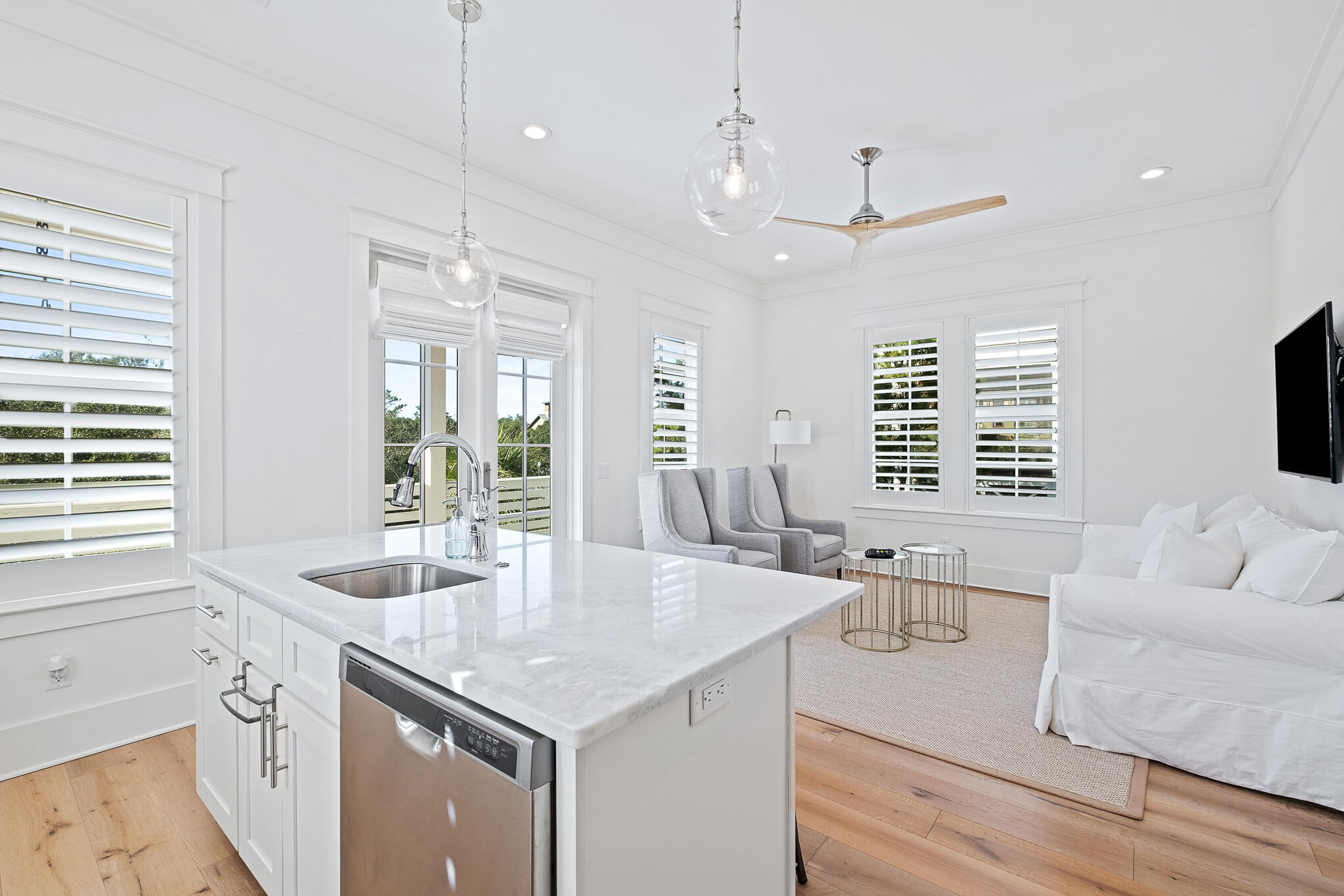 BLUE MOUNTAIN BEACH - Residential