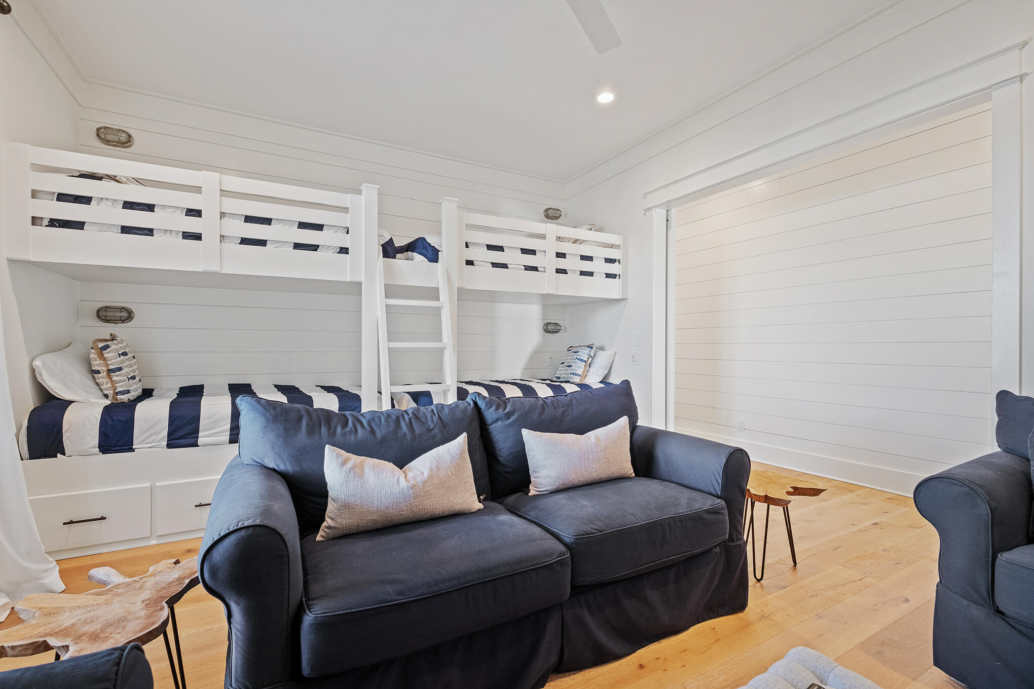 BLUE MOUNTAIN BEACH - Residential