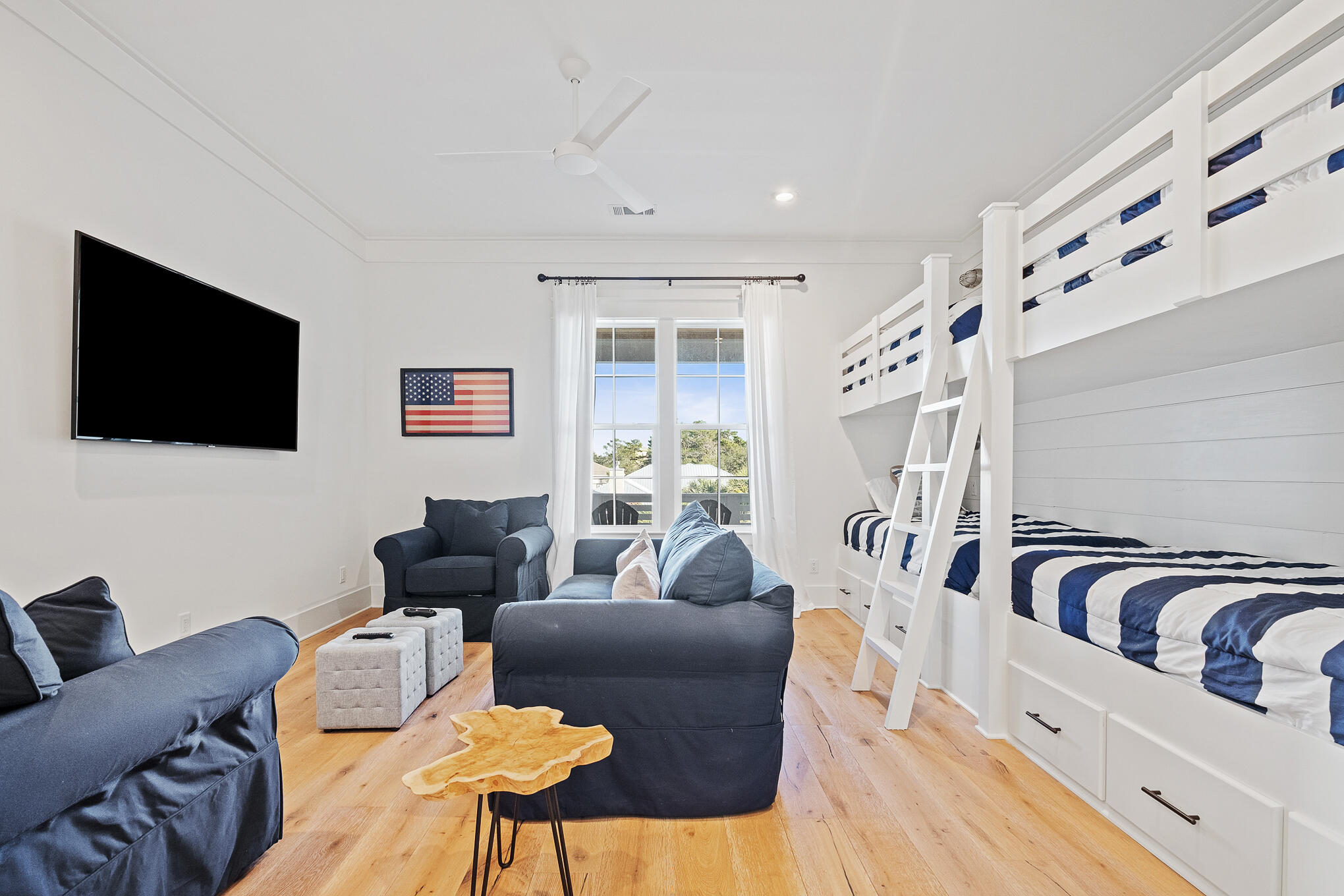 BLUE MOUNTAIN BEACH - Residential