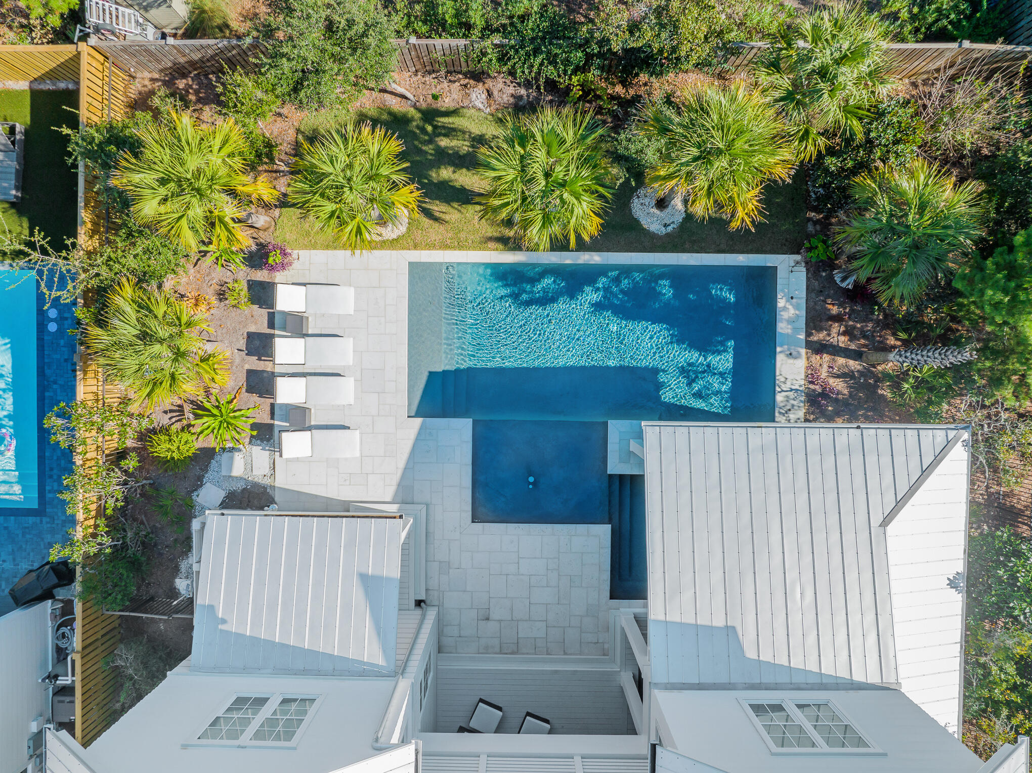 BLUE MOUNTAIN BEACH - Residential