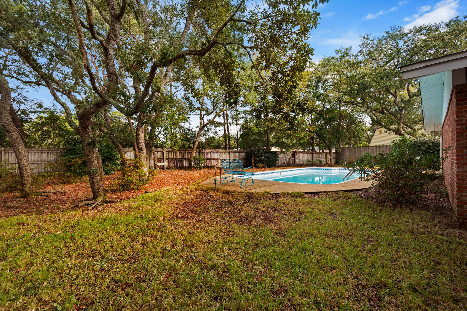 LORRAINE ESTATES - Residential