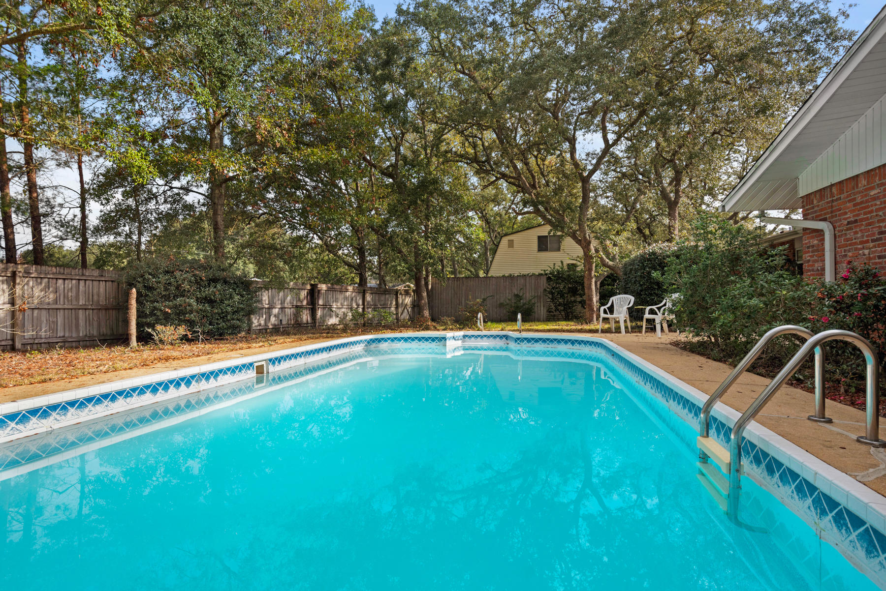 LORRAINE ESTATES - Residential