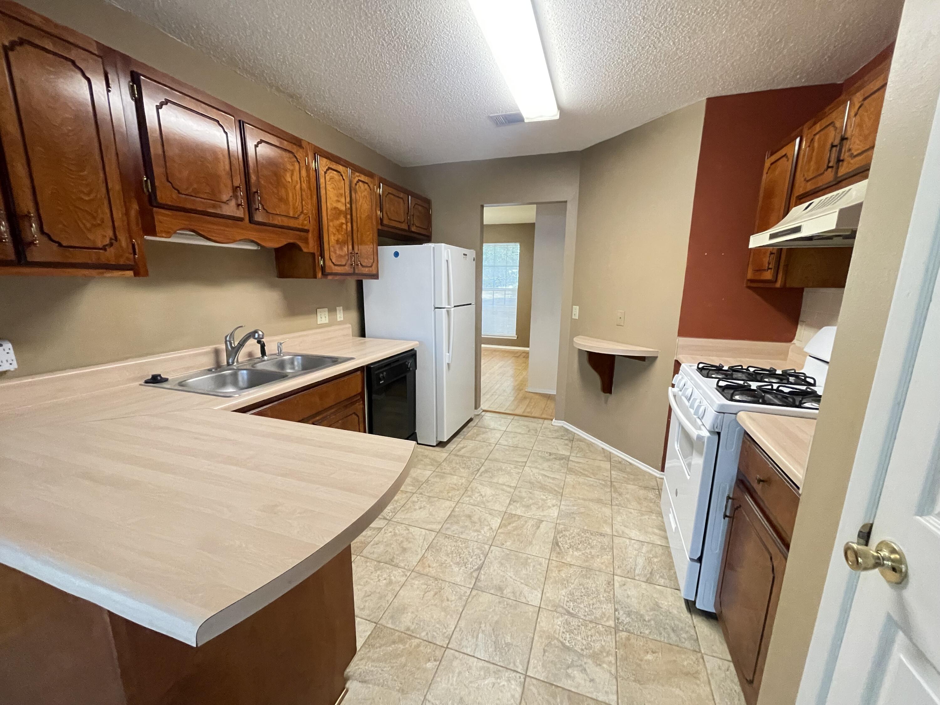 BEAVER CREEK - Residential Lease