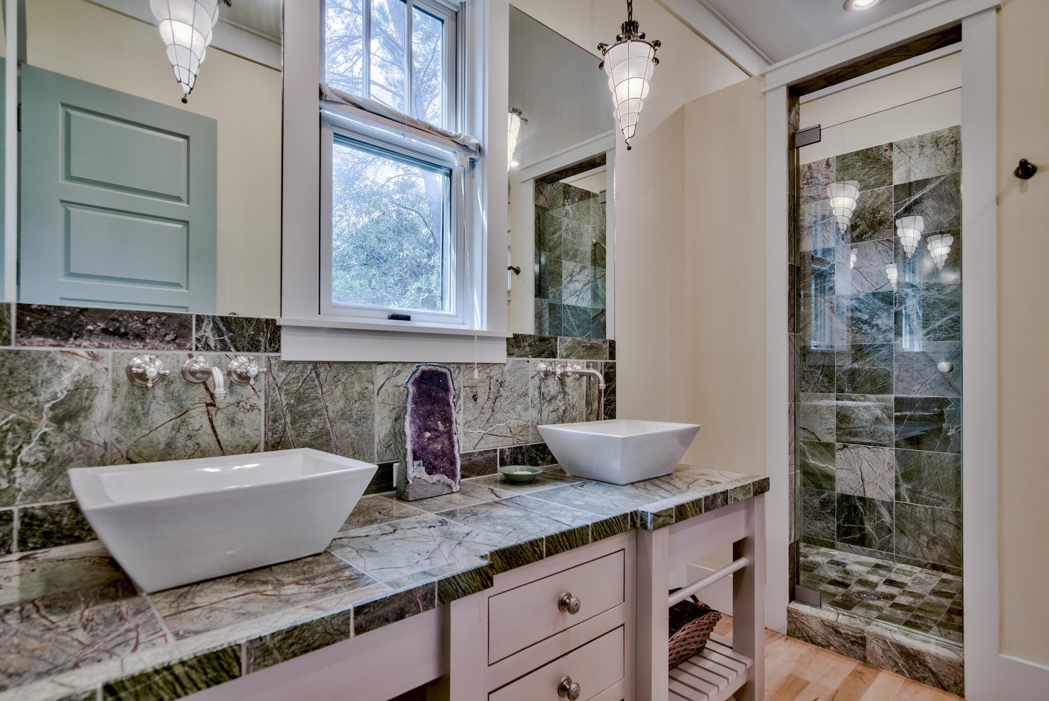 BAY MAGNOLIA - Residential