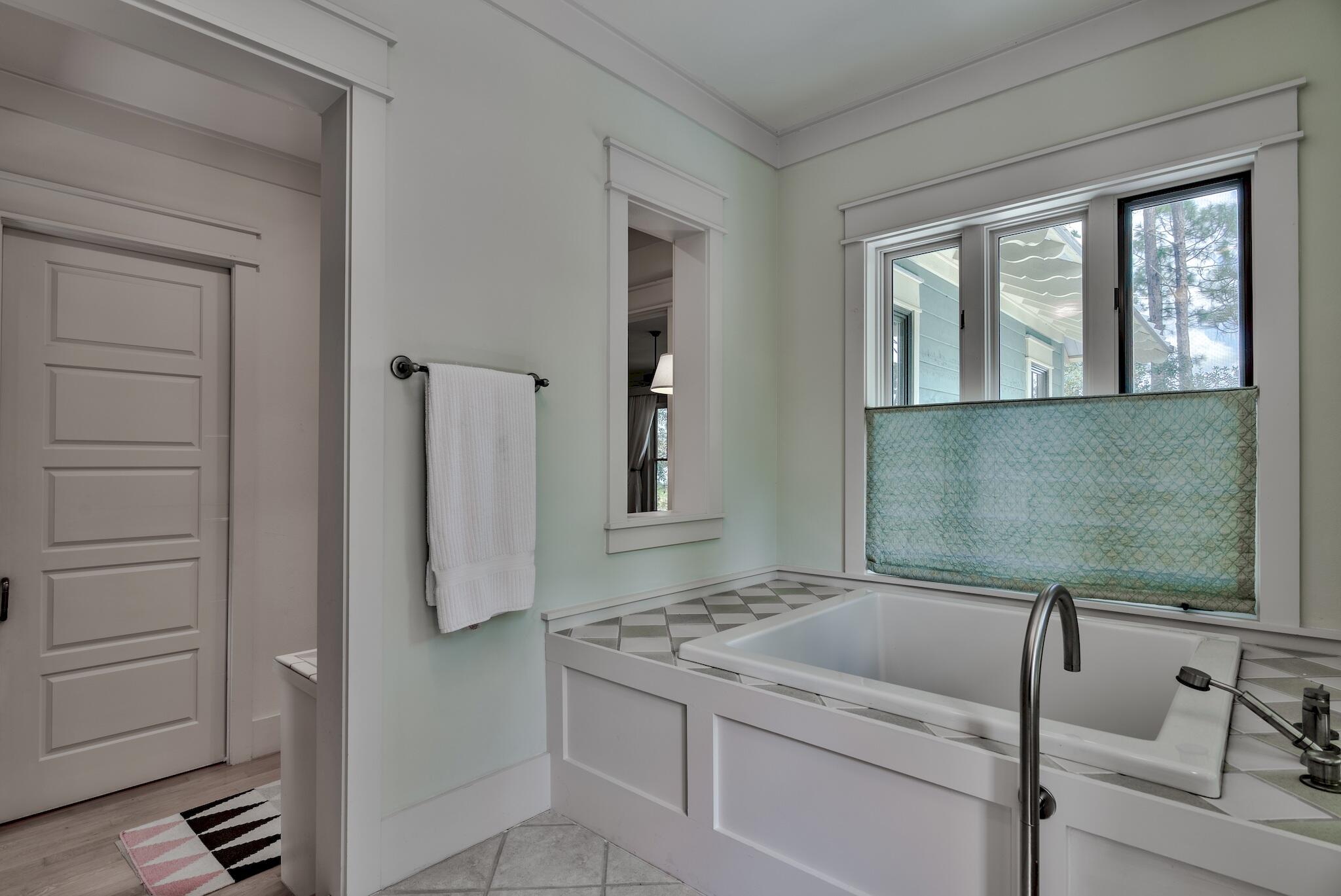 BAY MAGNOLIA - Residential