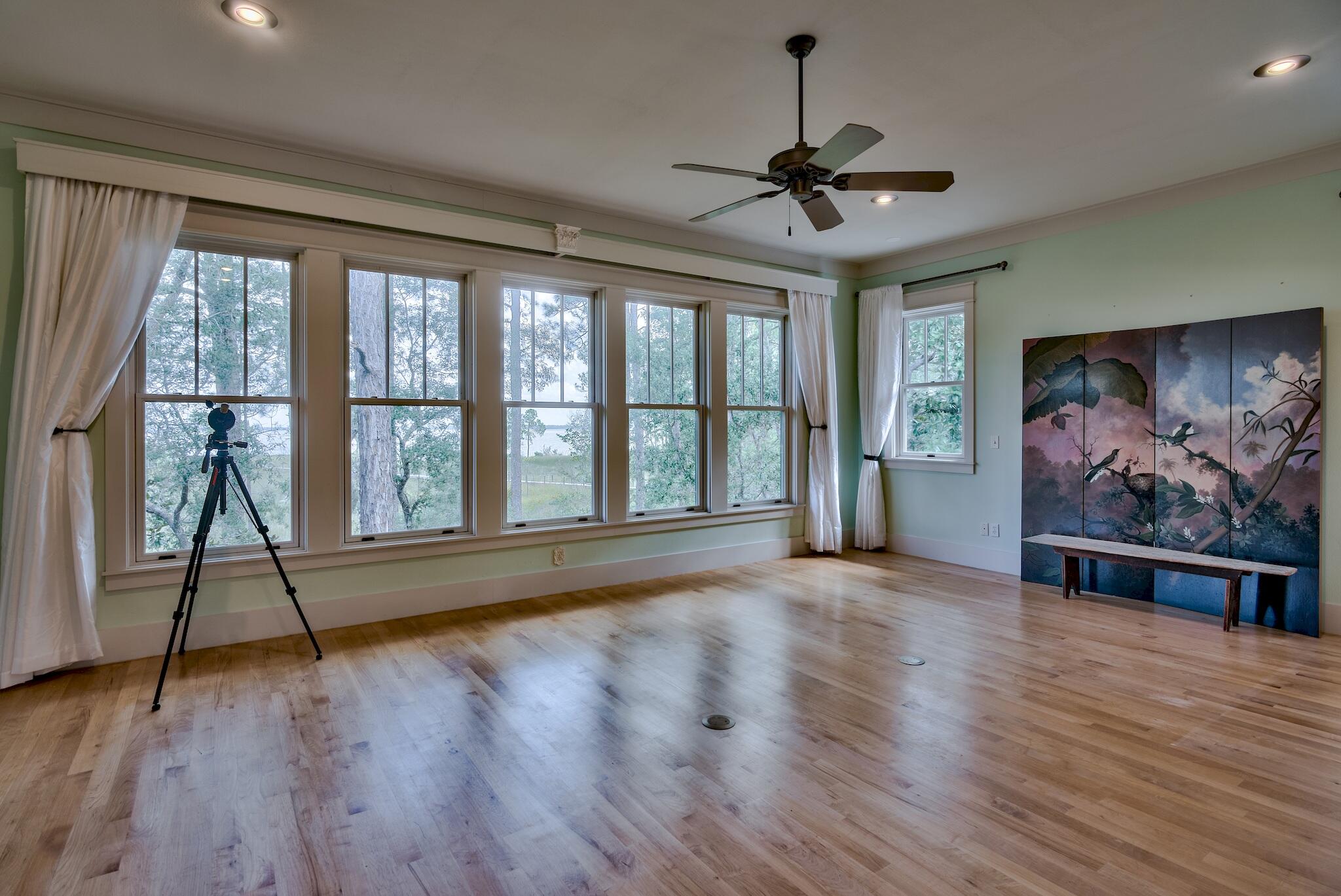 BAY MAGNOLIA - Residential