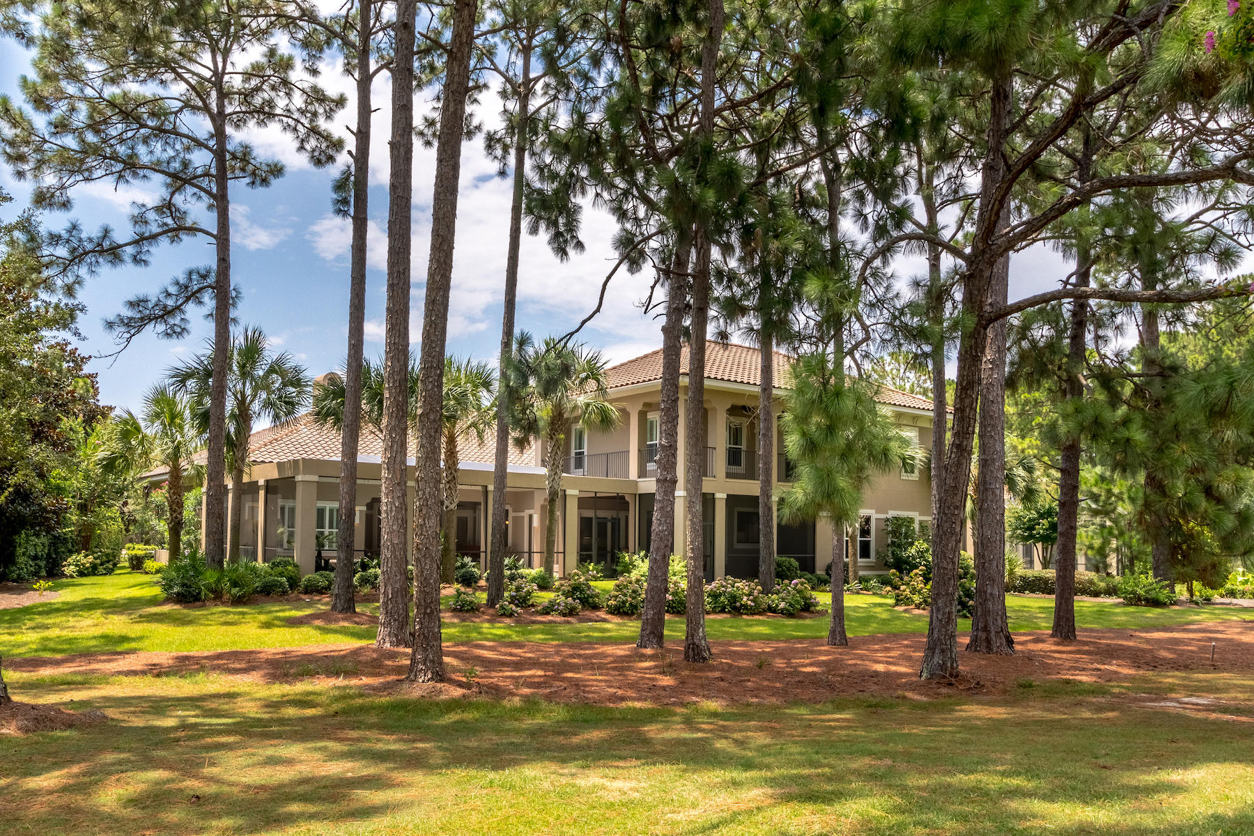 ISLAND GREEN - Residential