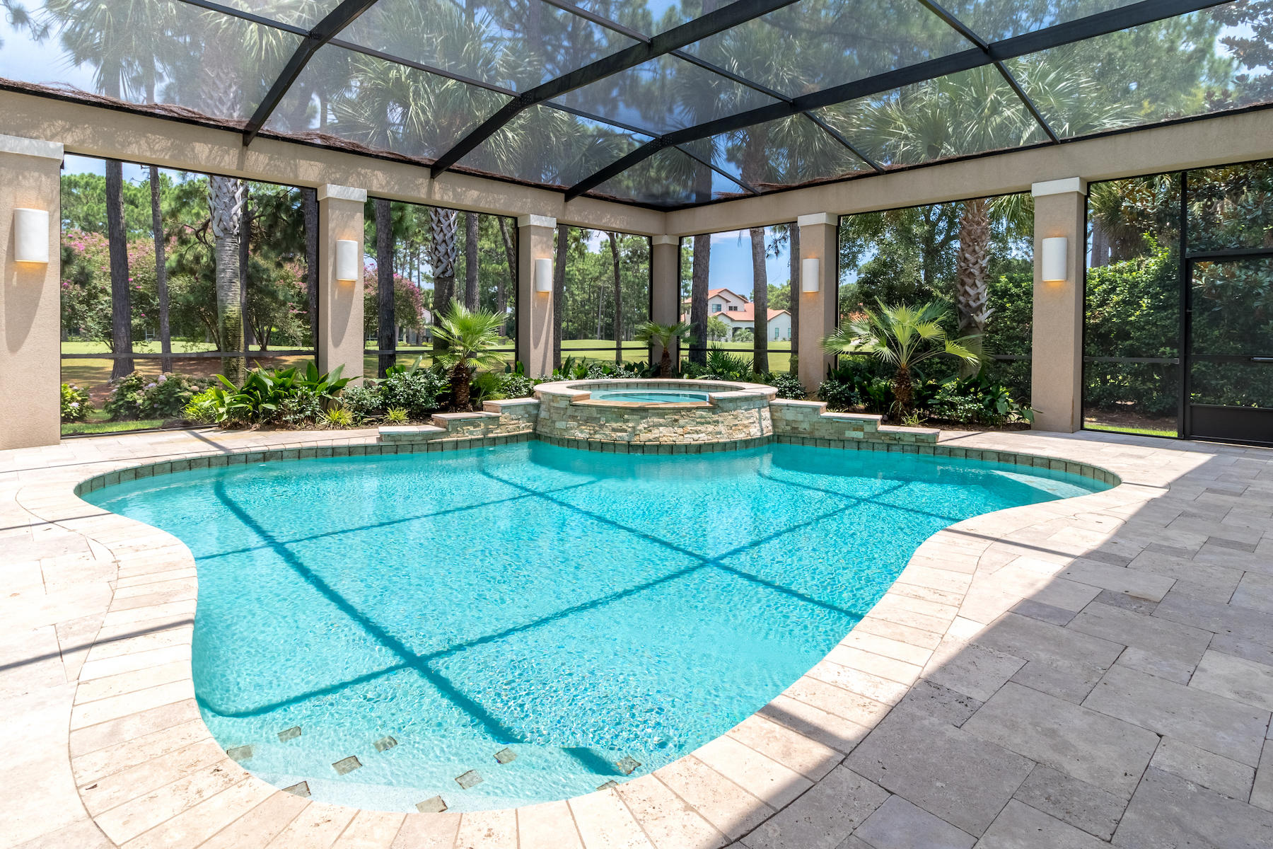 ISLAND GREEN - Residential