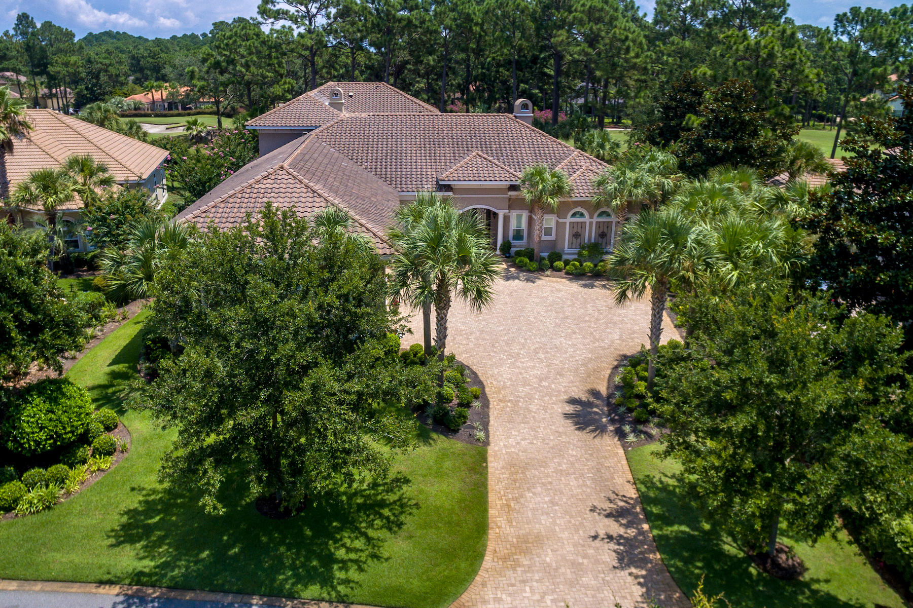 ISLAND GREEN - Residential