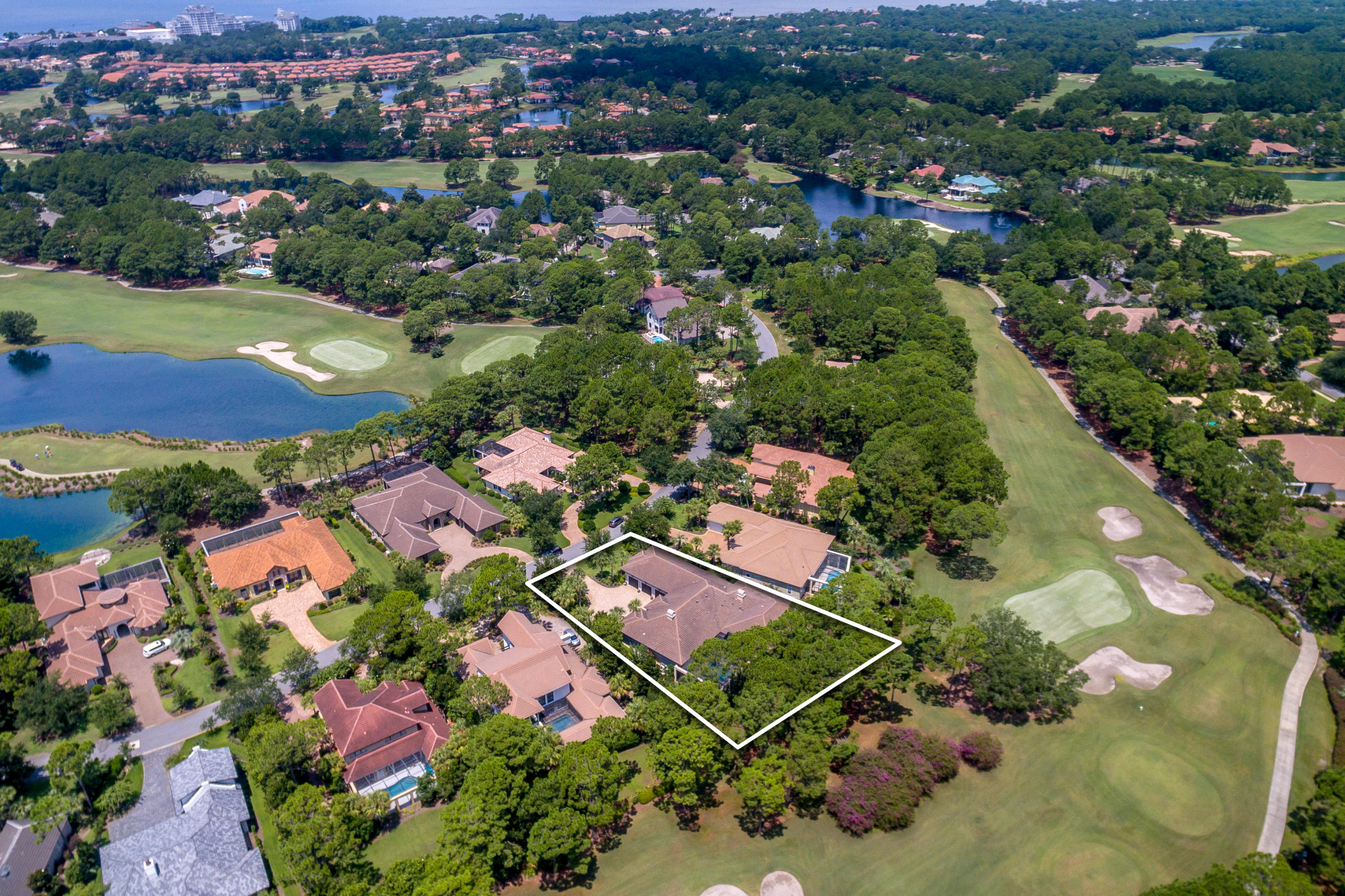 ISLAND GREEN - Residential