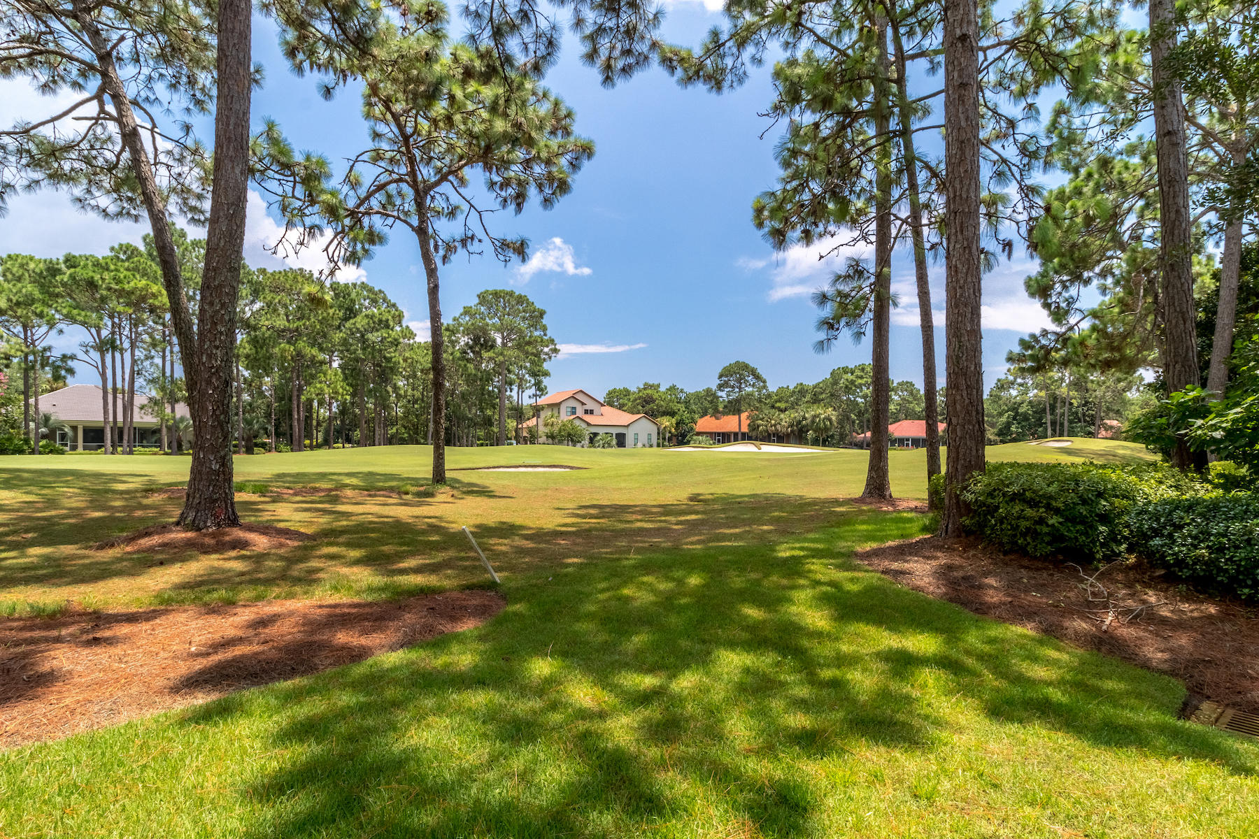 ISLAND GREEN - Residential