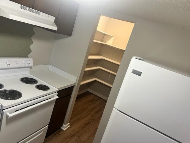 PORT DIXIE COM - Residential Lease