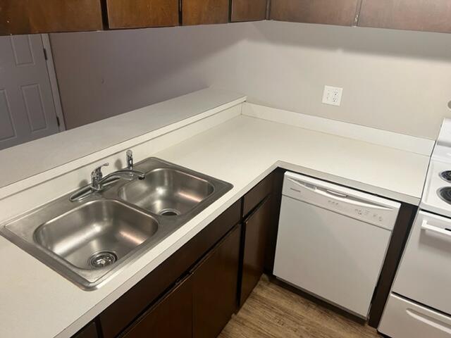 PORT DIXIE COM - Residential Lease