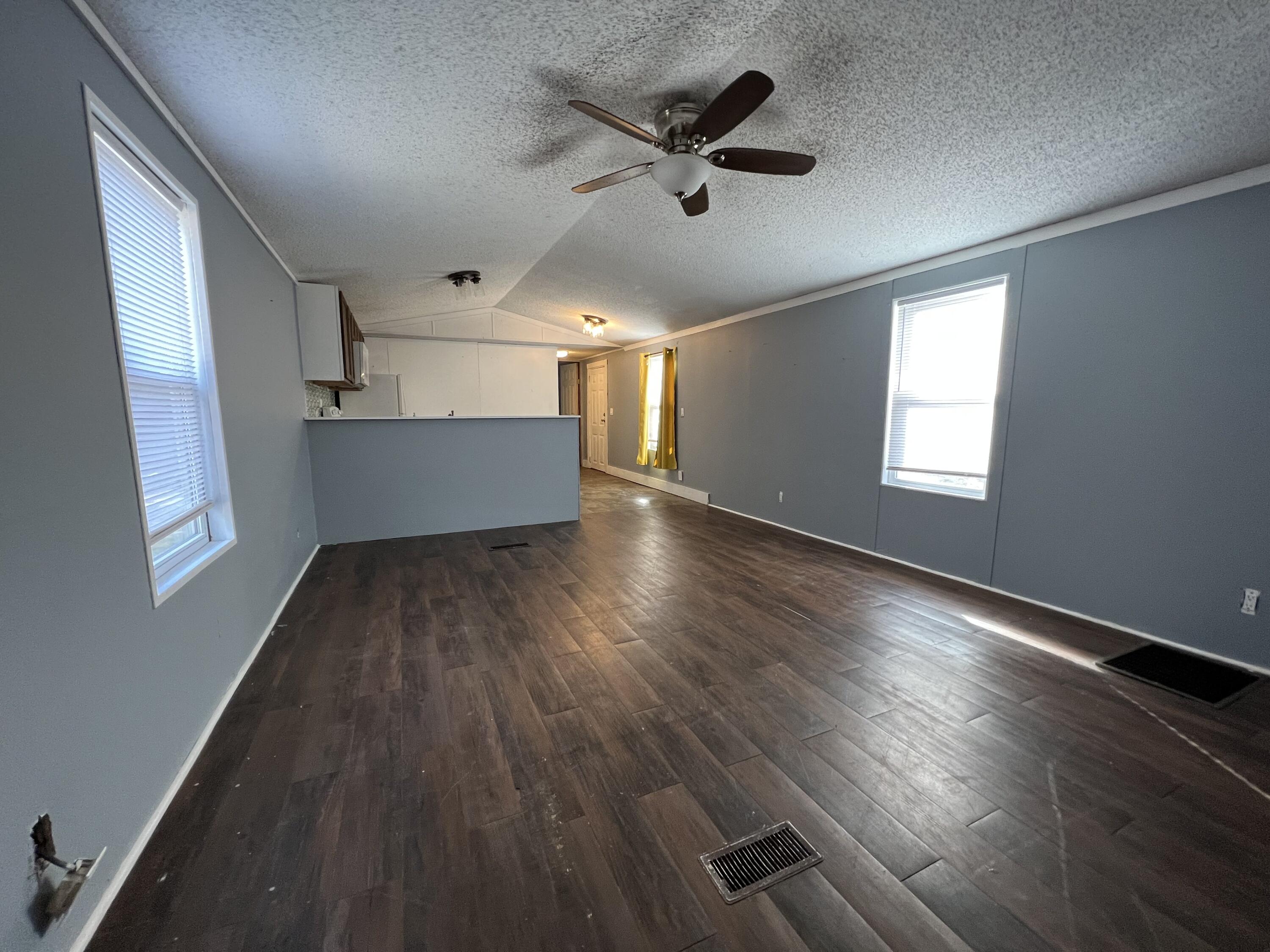 NORTH SUPERGROUP (221000.00) - Residential