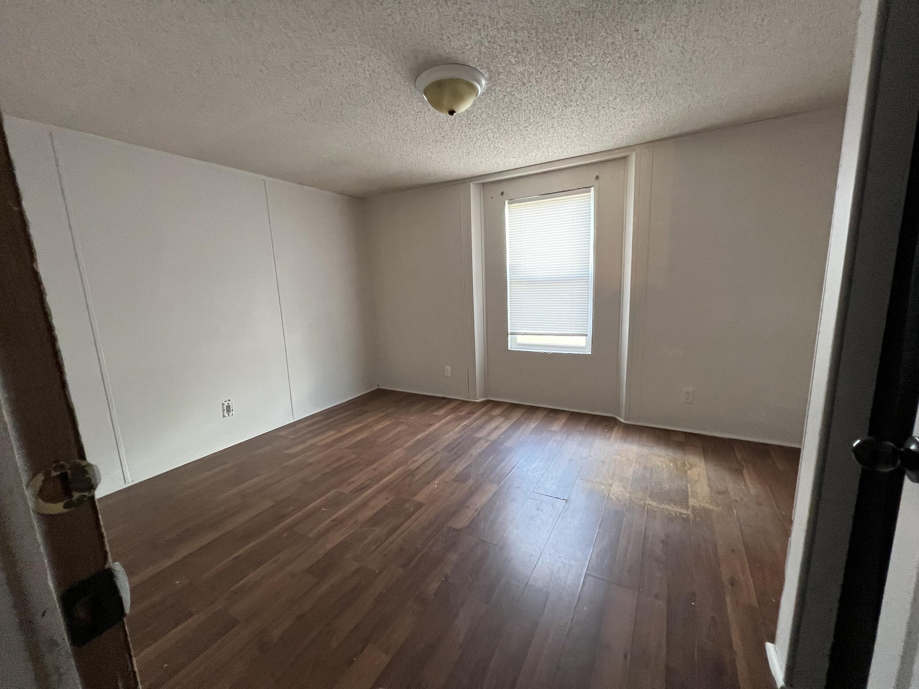 NORTH SUPERGROUP (221000.00) - Residential