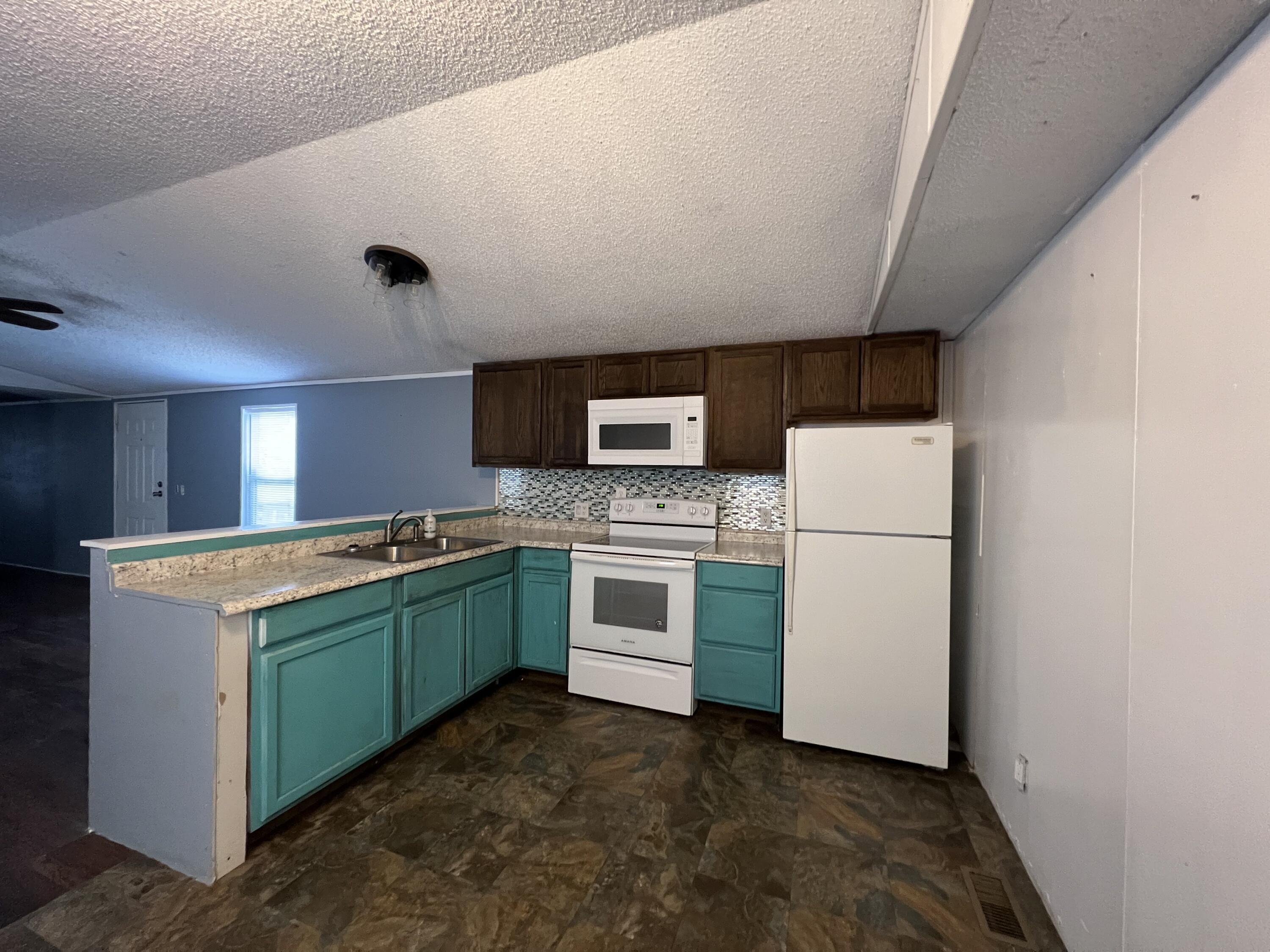 NORTH SUPERGROUP (221000.00) - Residential