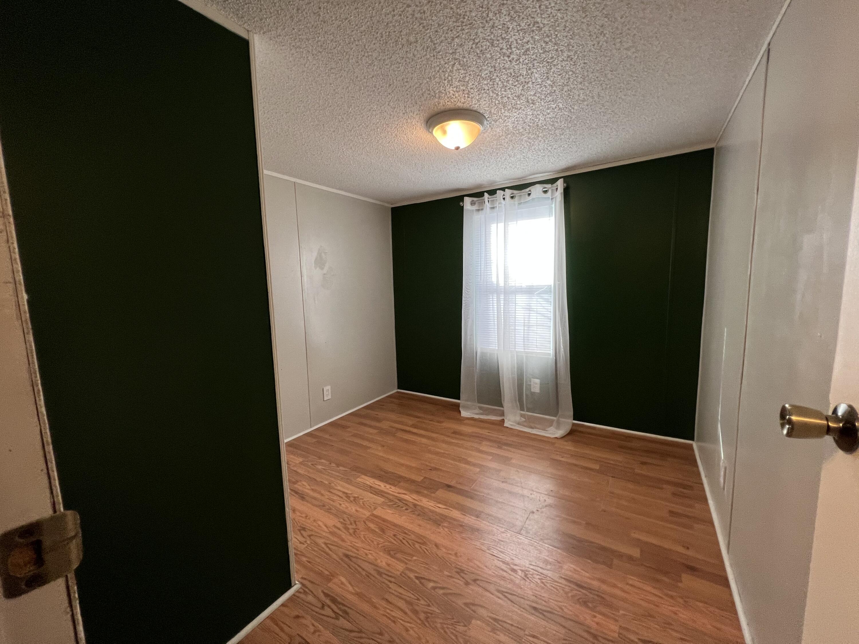 NORTH SUPERGROUP (221000.00) - Residential