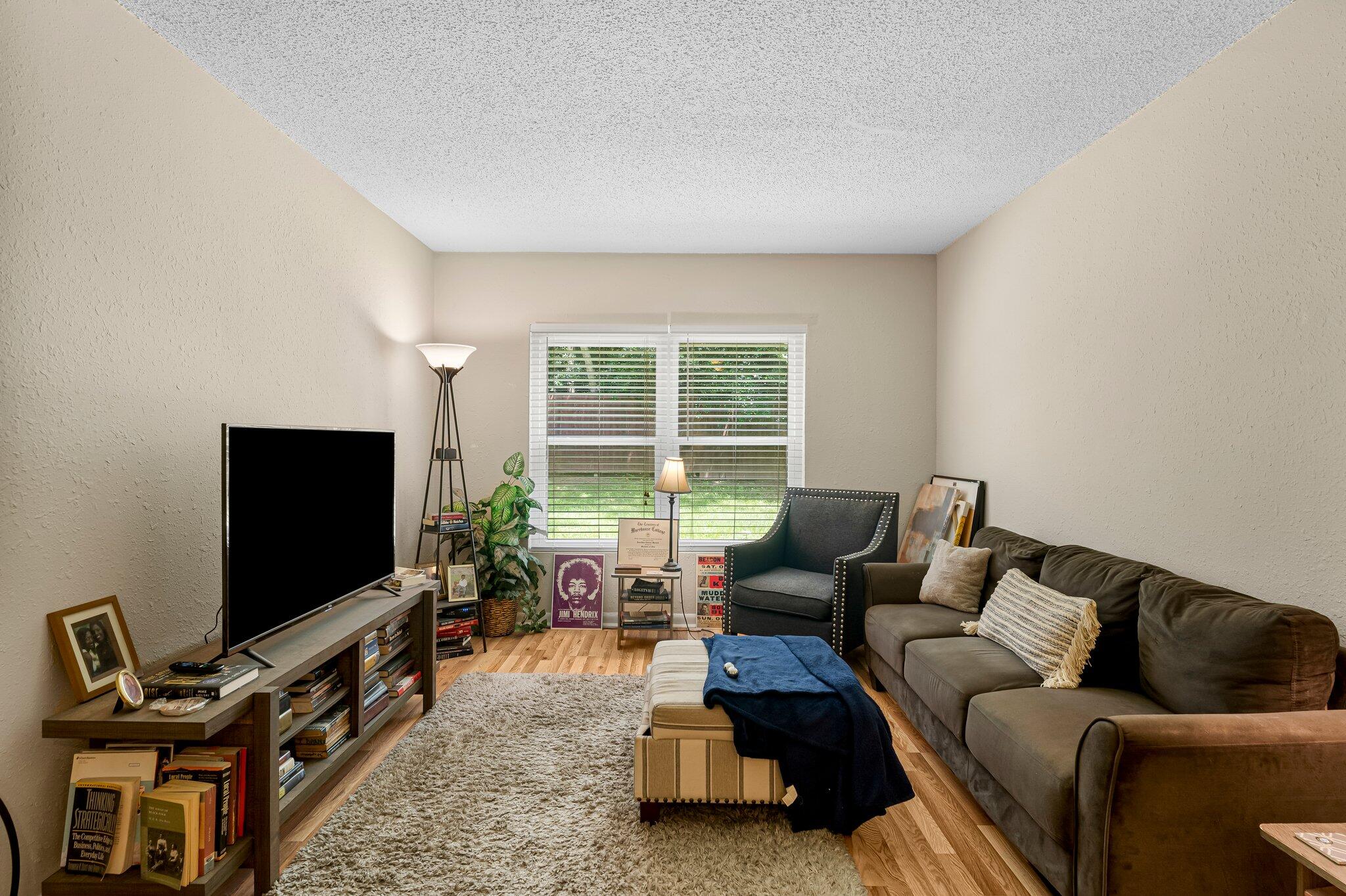 872 Deerwood Lane