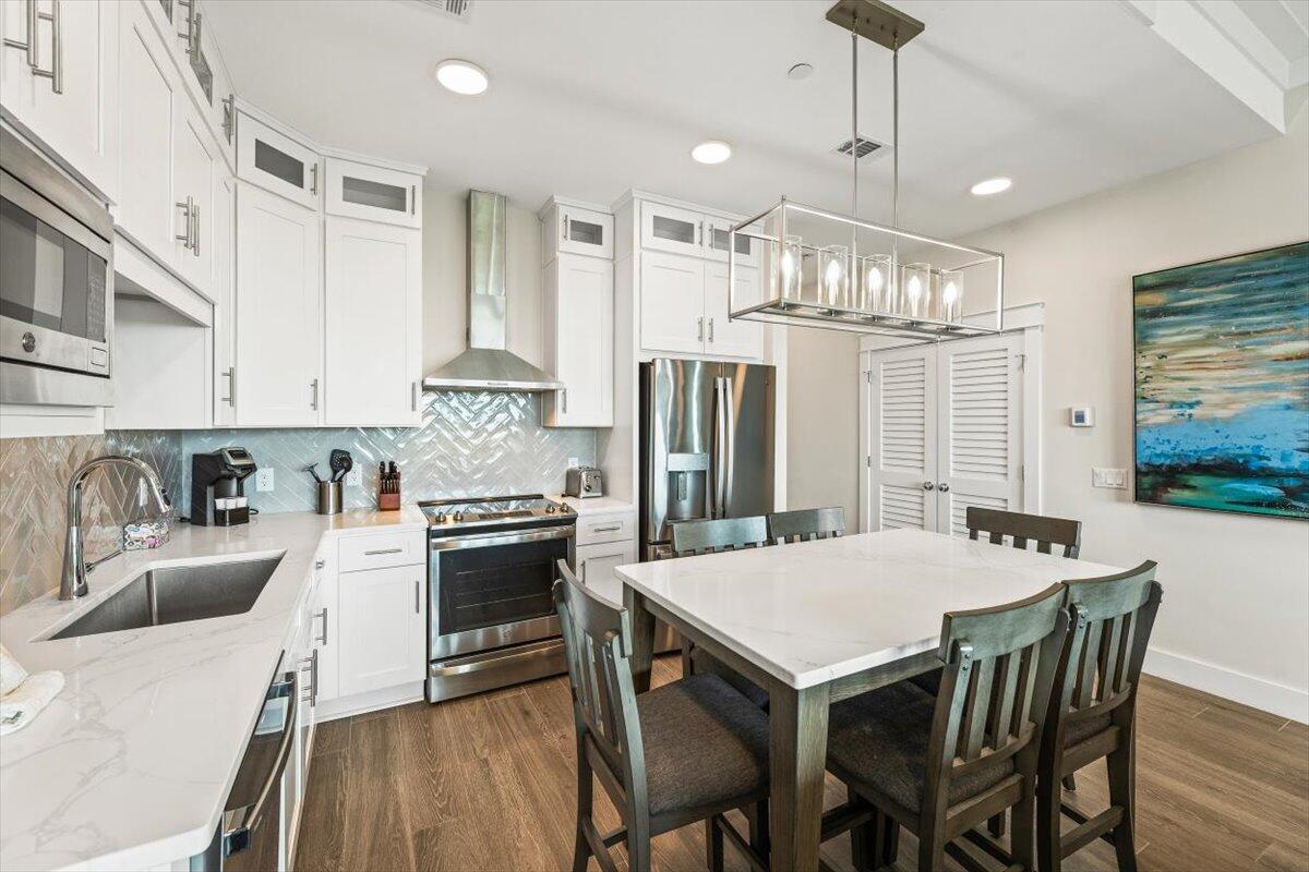 206 Henderson Resort Way 5403