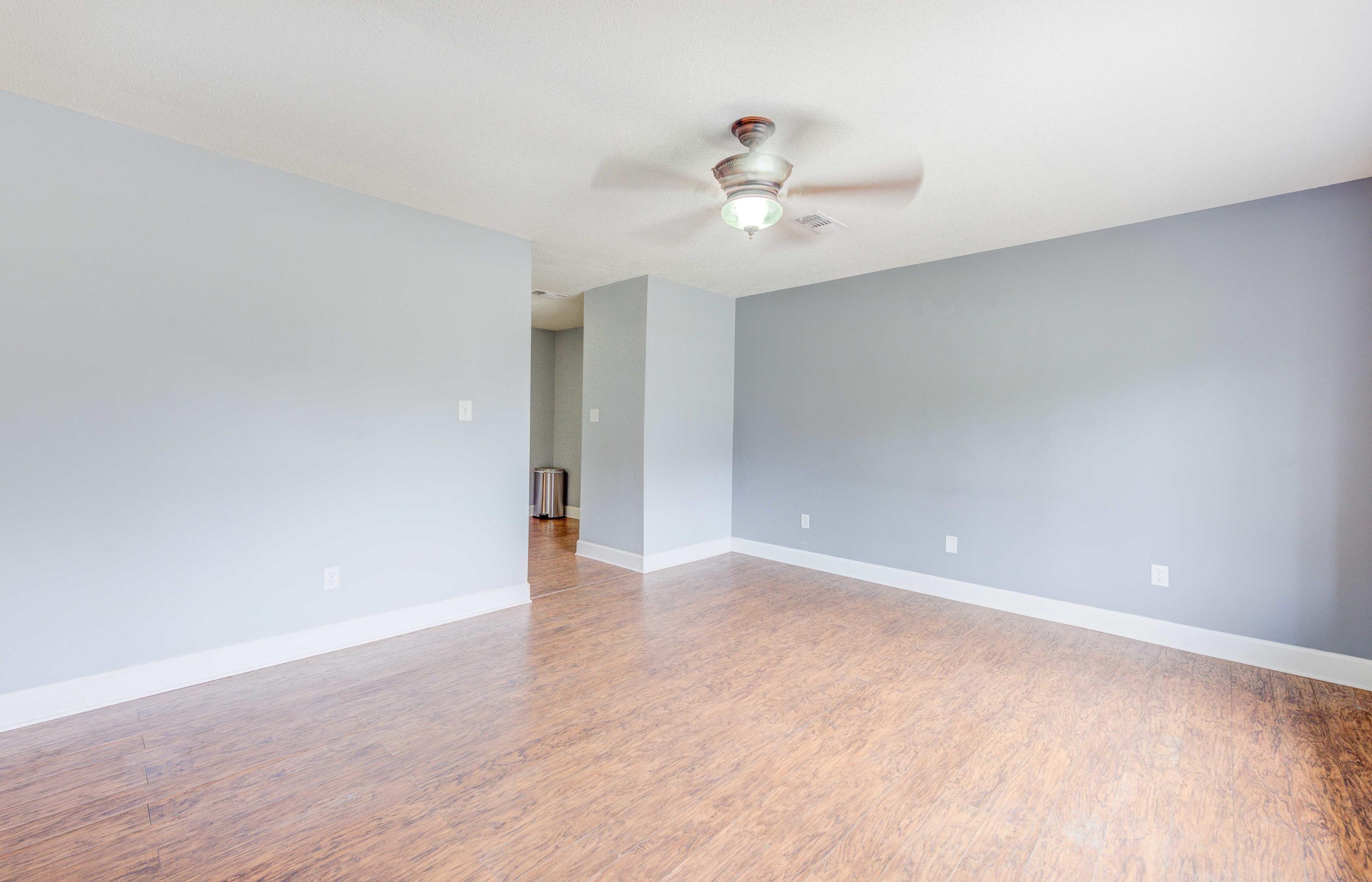 CAROL ANNE MANOR - Residential