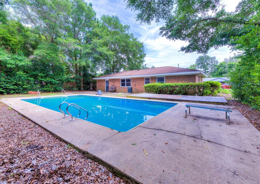Conveniently located in central Niceville, this 4/1.5 sits on a large lot in a quiet neighborhood.
Upon entering the home you will notice the spacious open floor plan, the dark faux wood floors and a nice neutral wall color throughout.
As you make your way through the home you will see the potential and appreciate how the builder maximized the use of space and square footage throughout the home.
In the backyard you will find a 18X36 pool with a new liner and other new parts, accessories.
Check out the 3D tour.
Schedule your showing Today!