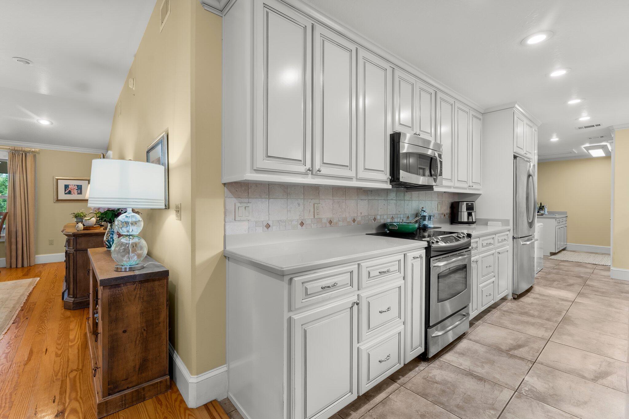 TWIN OAKS FIRST ADDITION - Residential