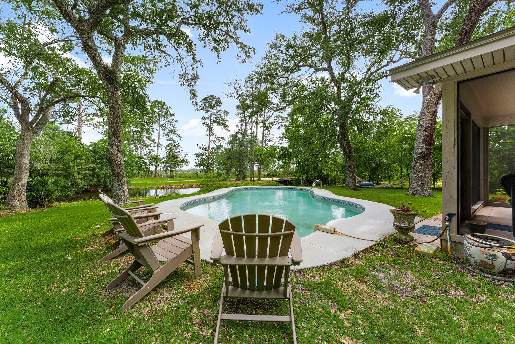 619 Pitts Bayshore Drive