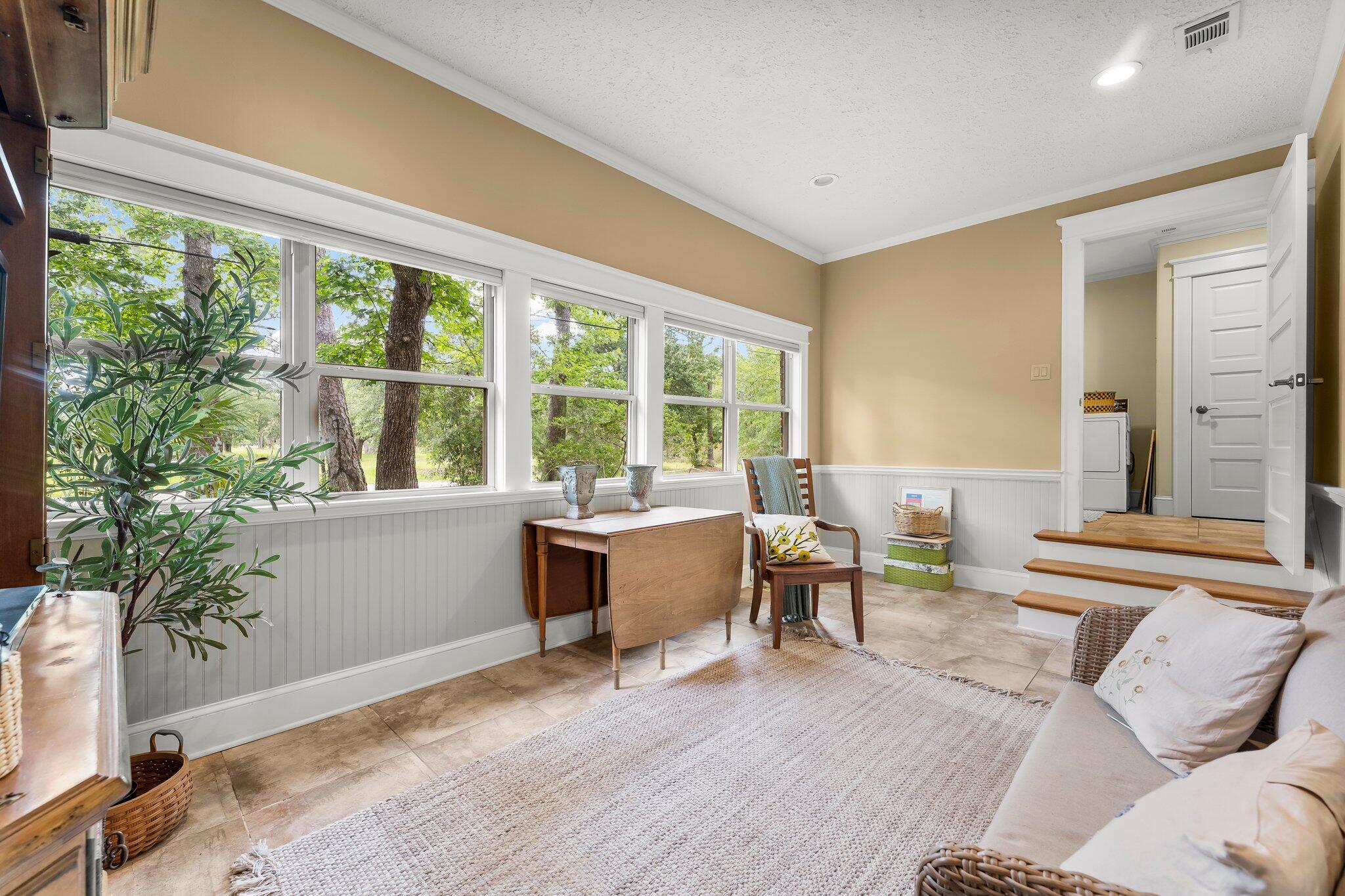 TWIN OAKS FIRST ADDITION - Residential