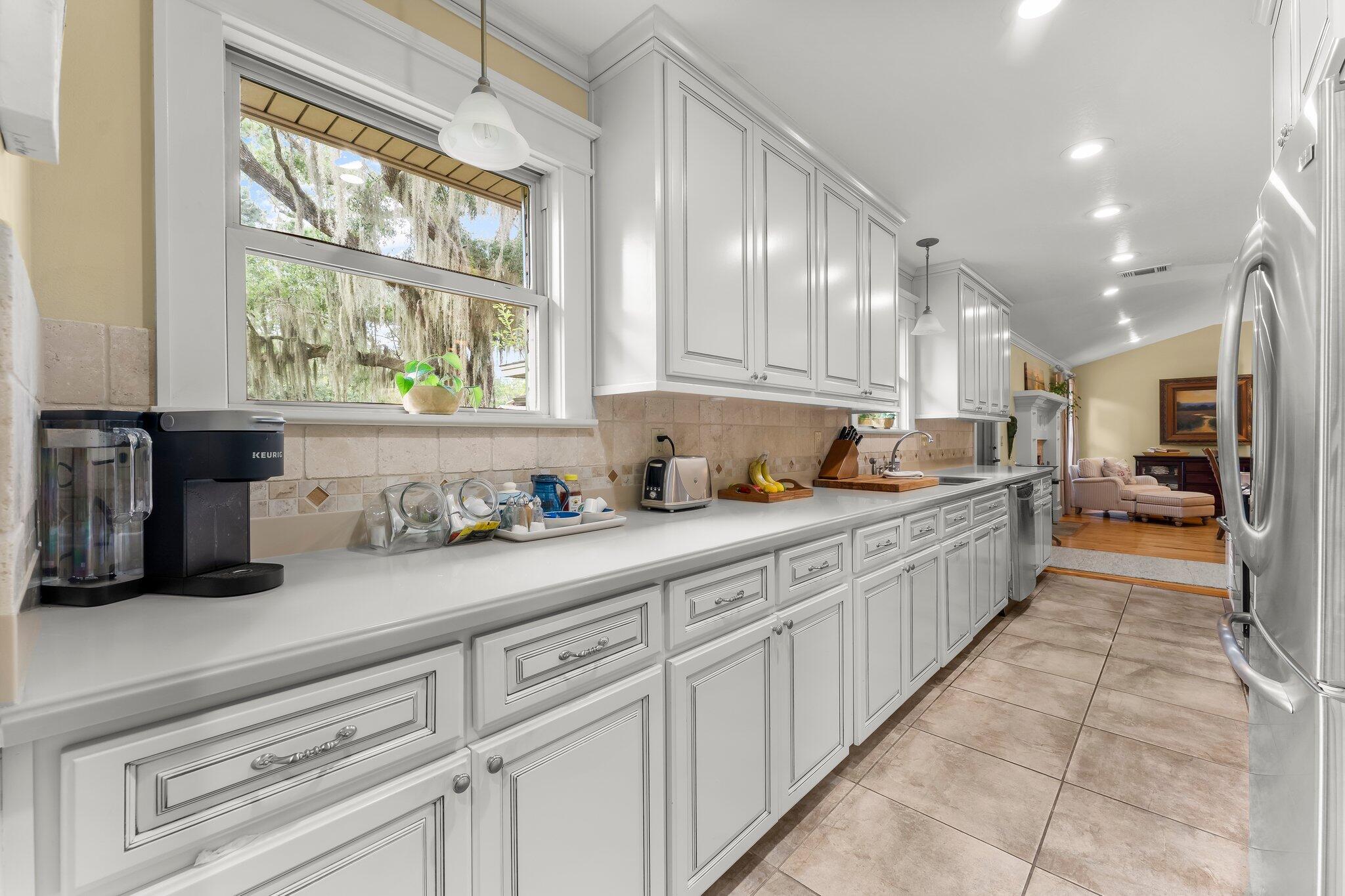 TWIN OAKS FIRST ADDITION - Residential