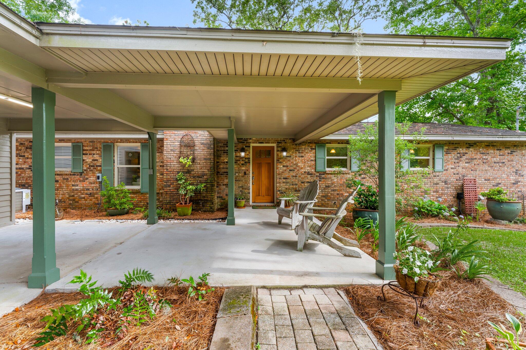 TWIN OAKS FIRST ADDITION - Residential