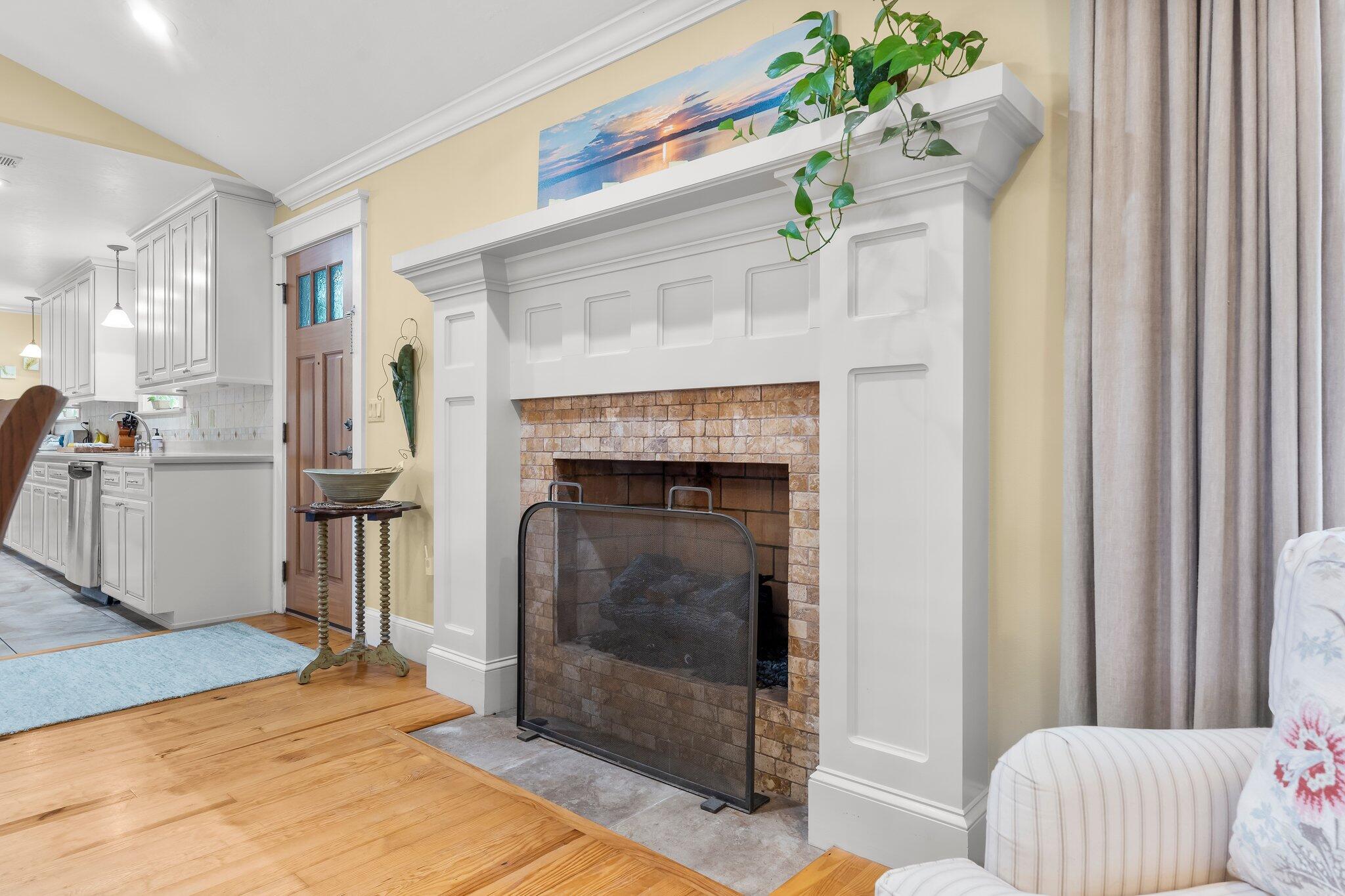 TWIN OAKS FIRST ADDITION - Residential