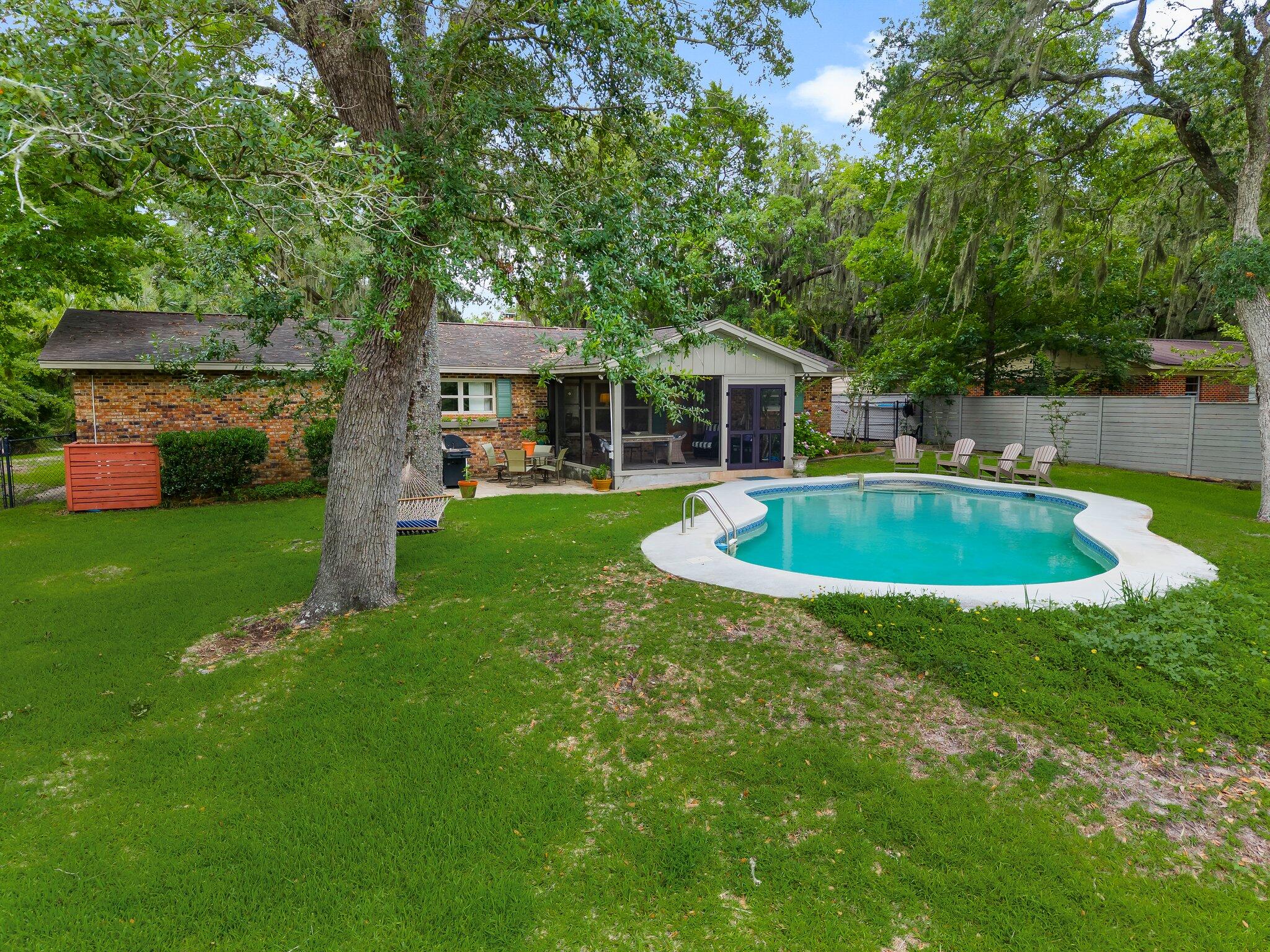619 Pitts Bayshore Drive