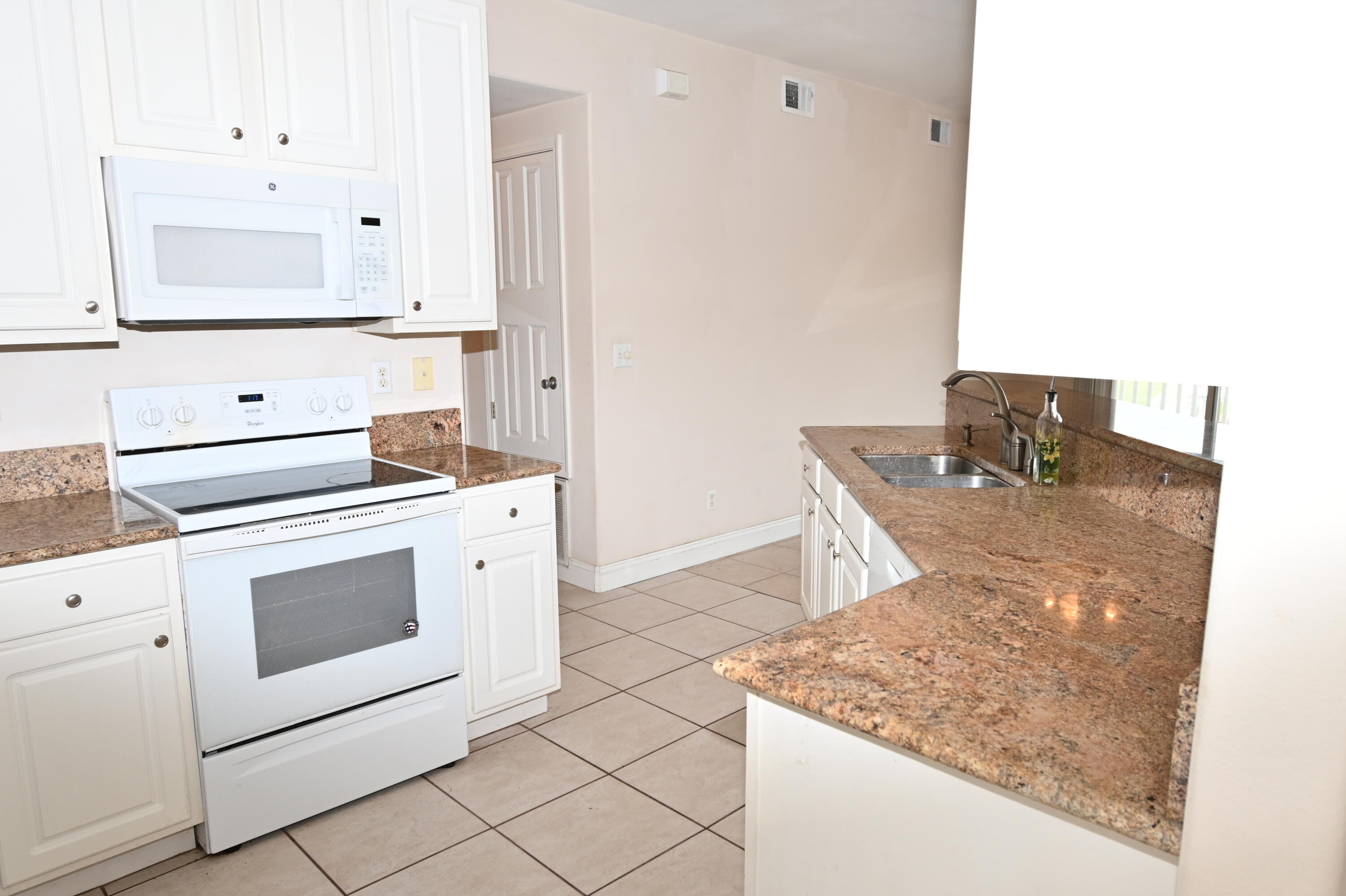 SANDPIPER COVE PH 26 - Residential