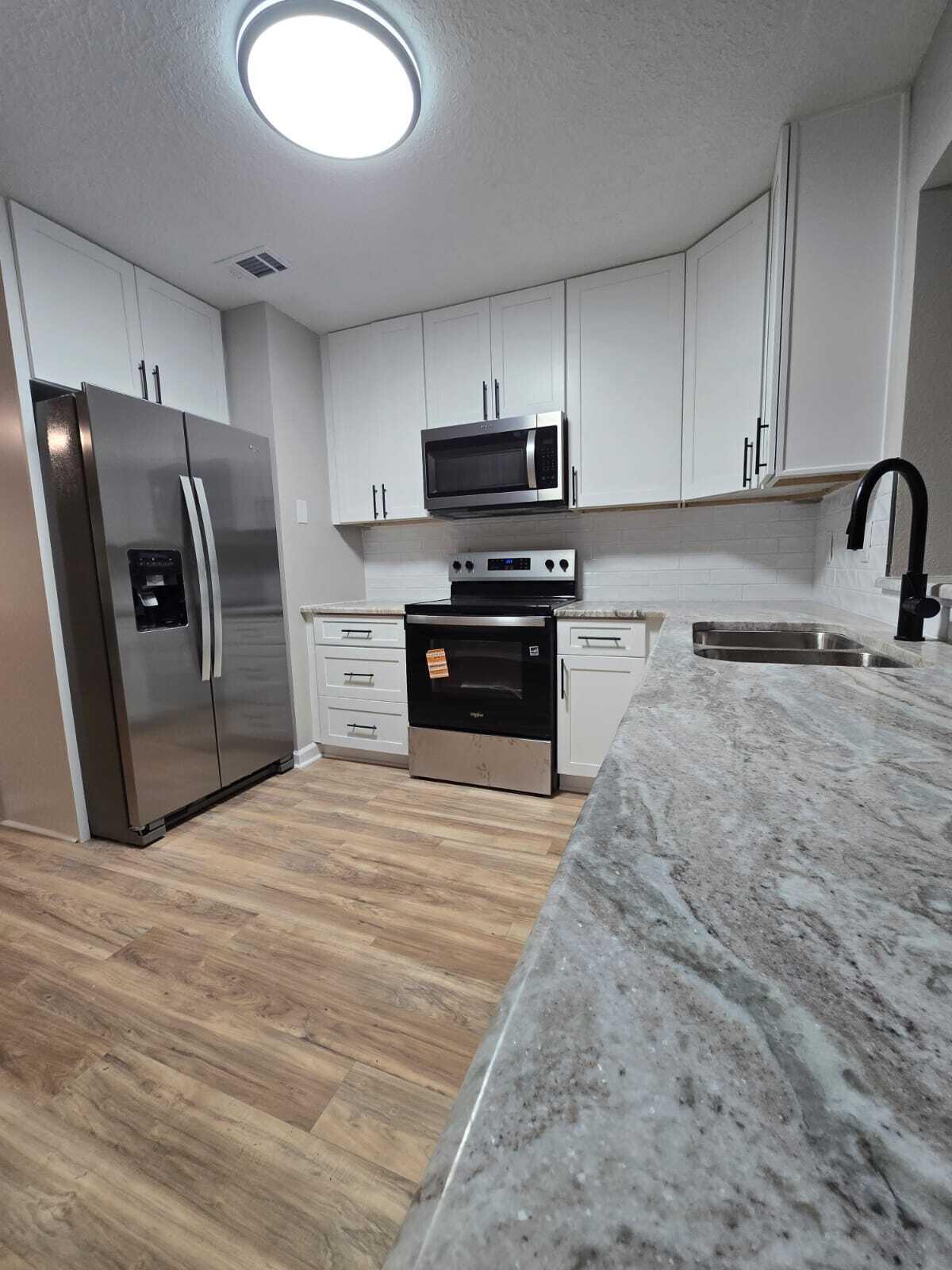 HOLLEY/NAVARRE - Residential