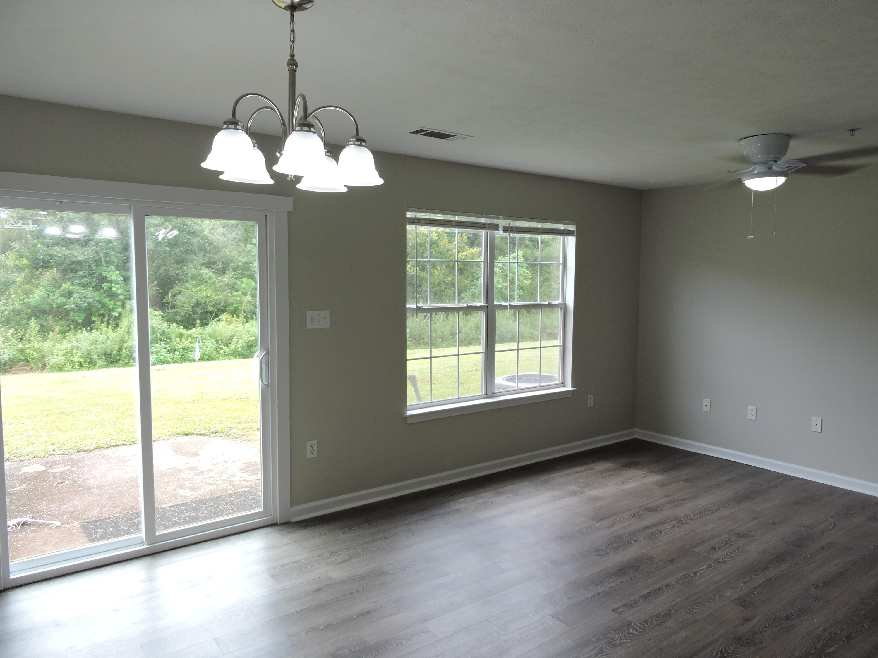 ROLLING PINES - Residential Lease