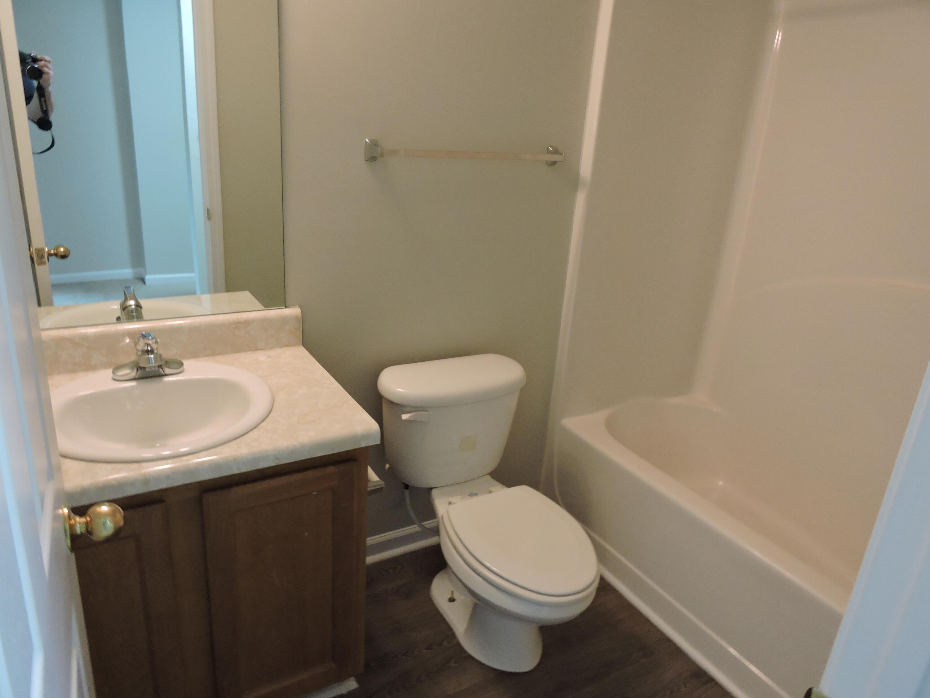 ROLLING PINES - Residential Lease